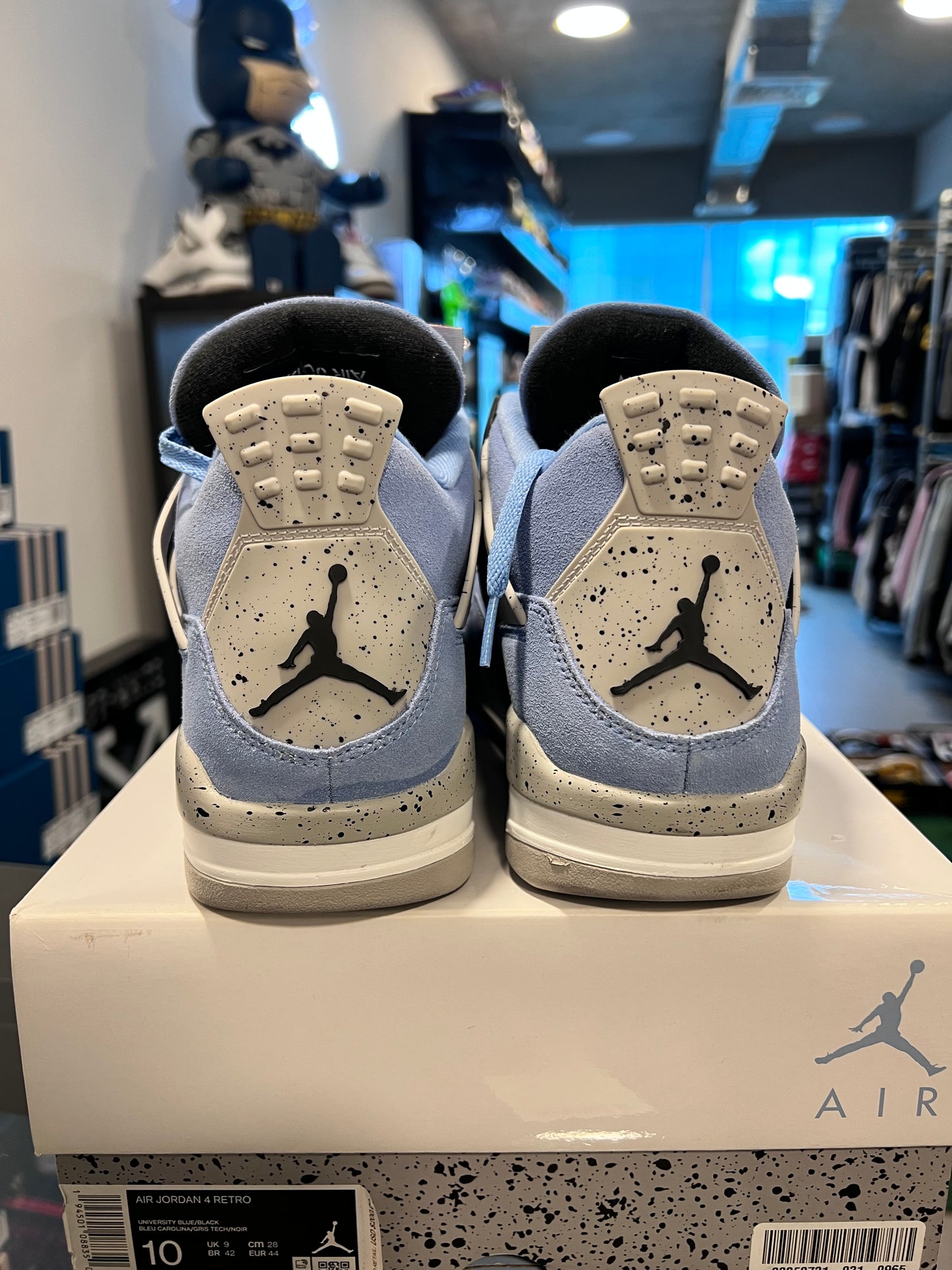 Air Jordan 4 Retro University Blue