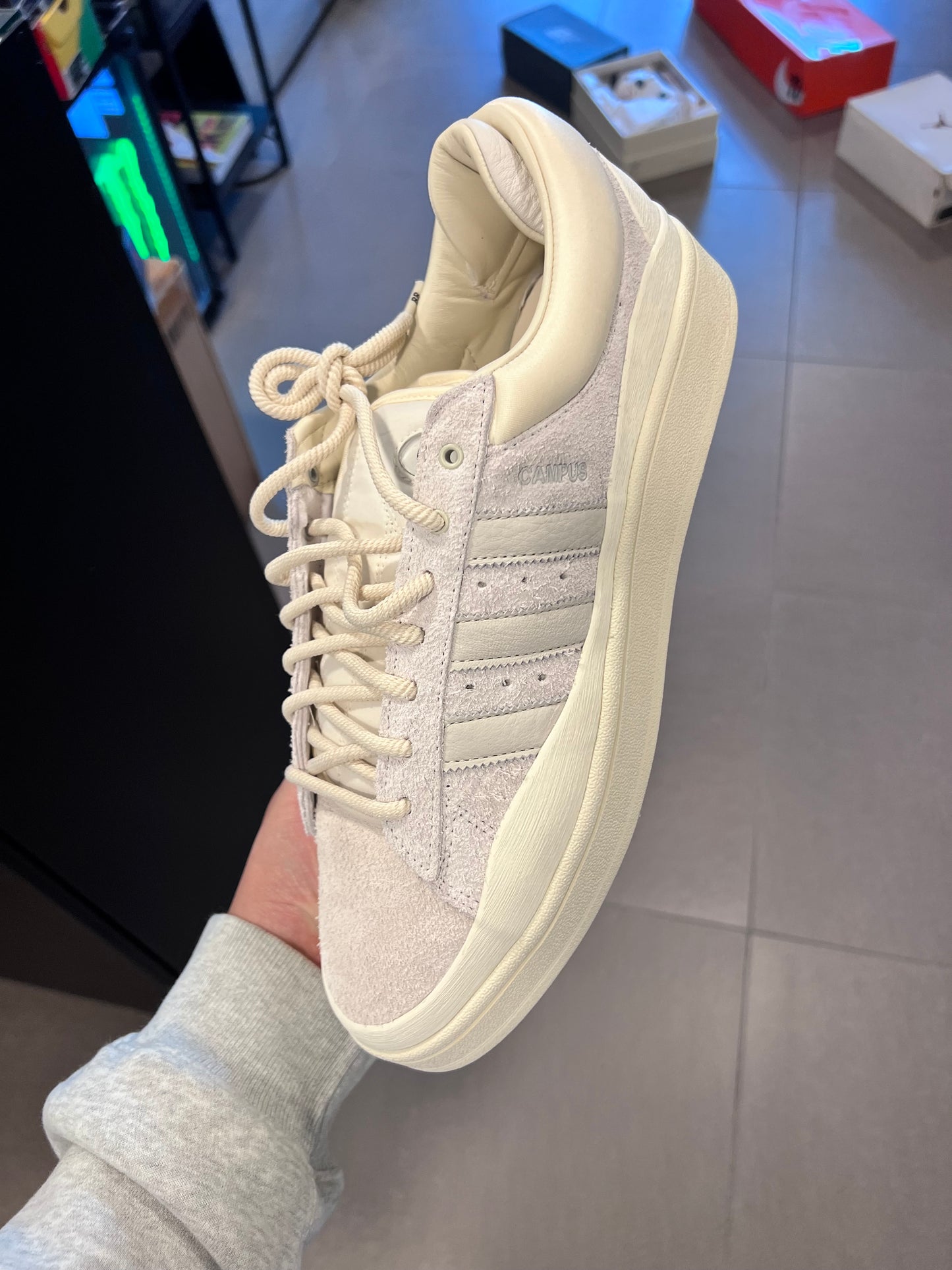 adidas Campus Light
Bad Bunny Cream