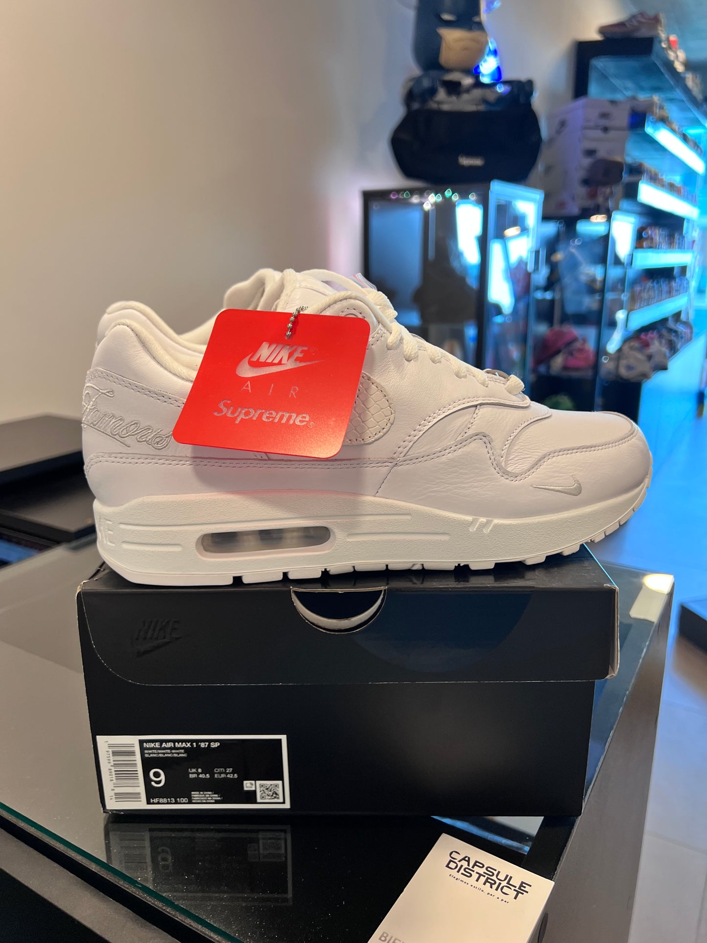 Nike Air Max 1 '87 SP
Supreme White