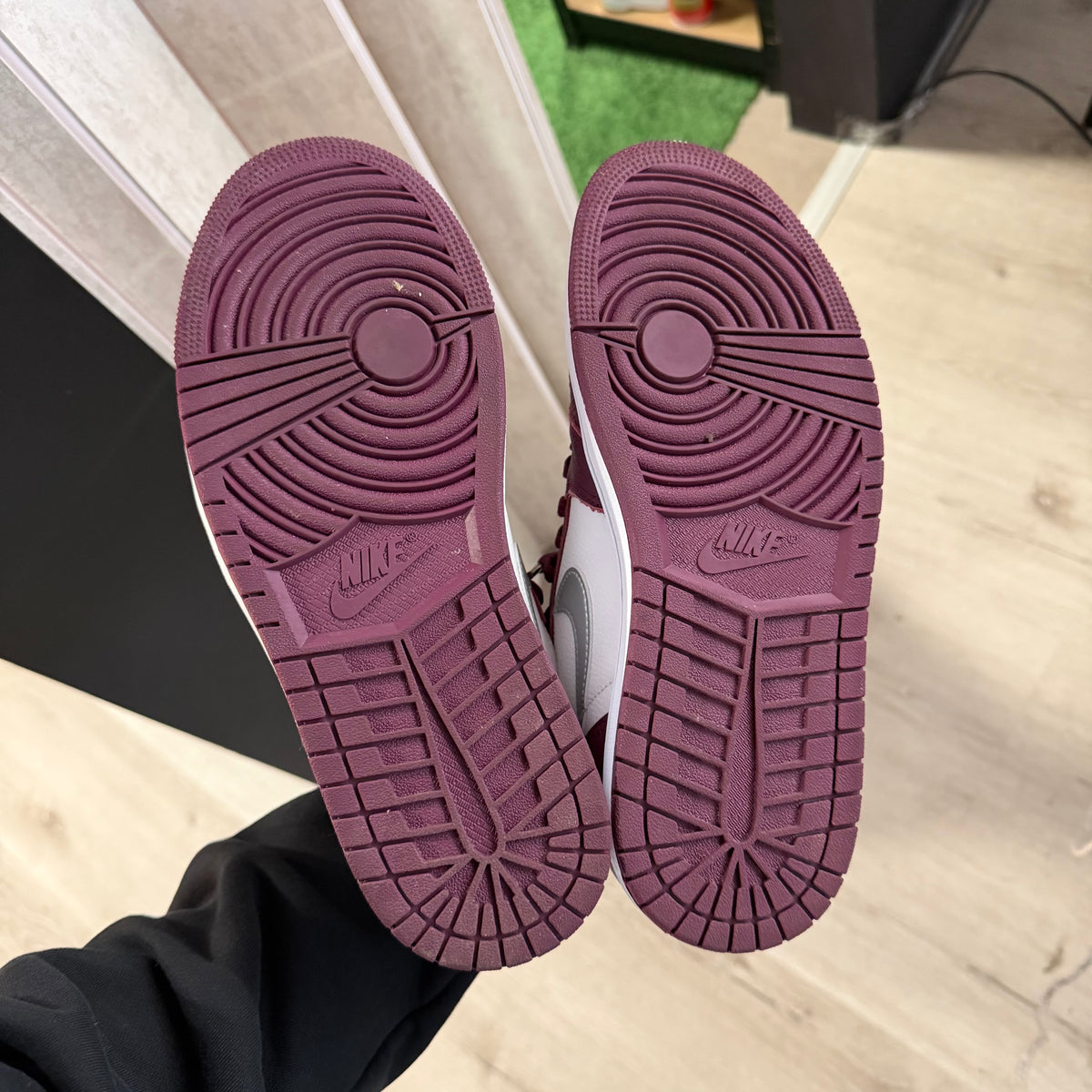 Jordan 1 Retro High OG Bordeaux (USADA) — 3