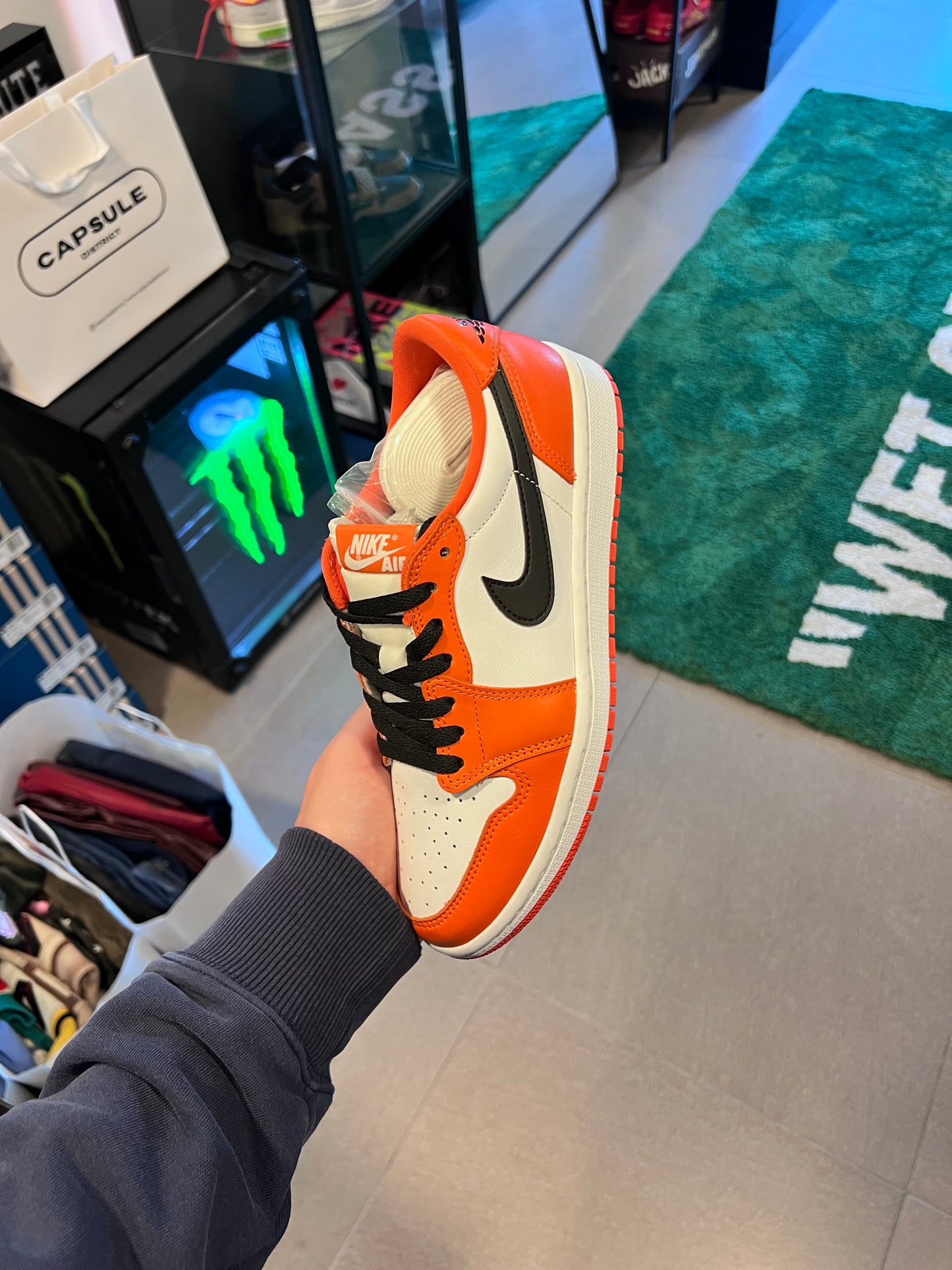 Jordan 1 Low OG
Starfish (Women's)