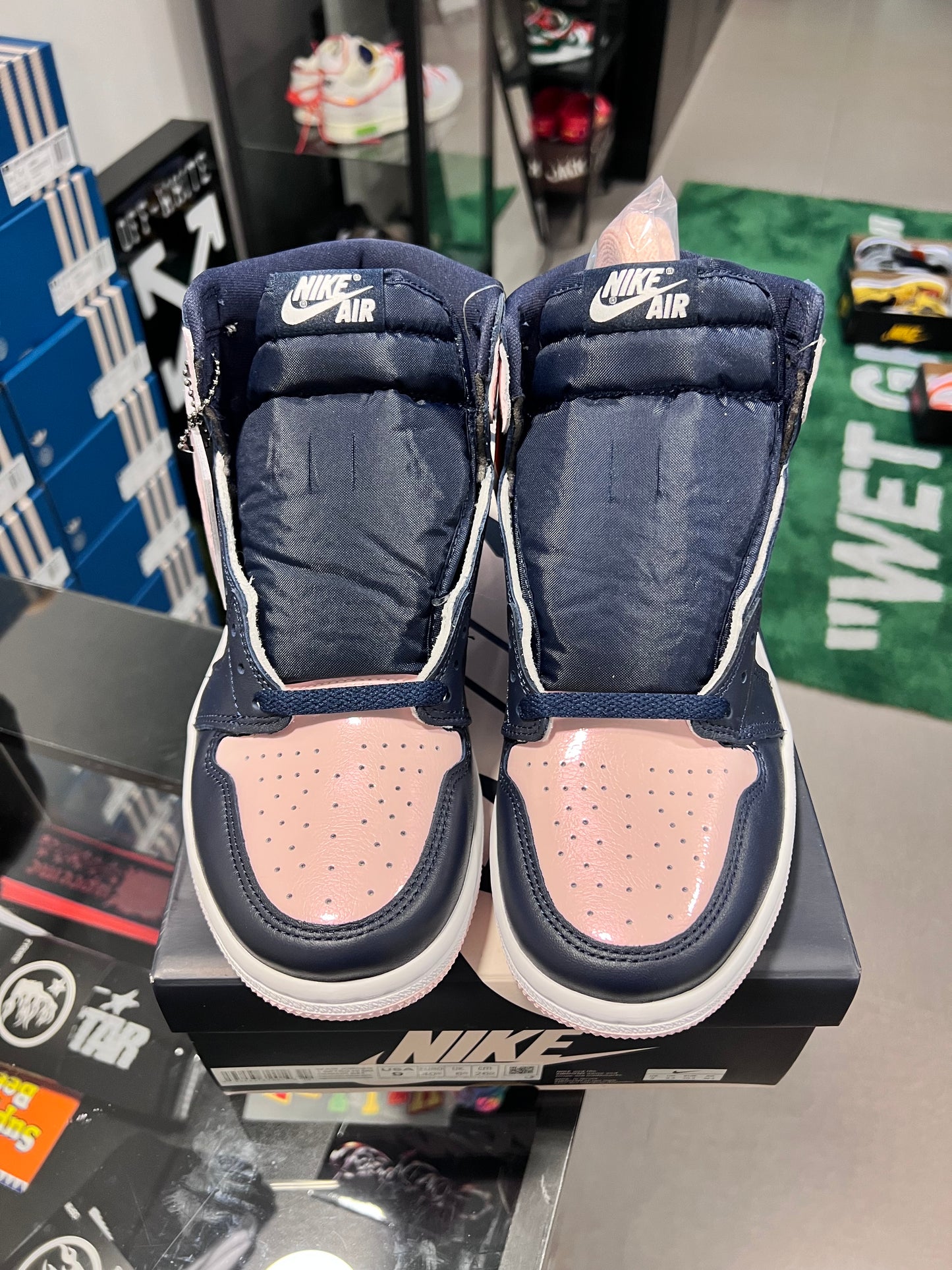 Jordan 1 Retro High OG
Atmosphere (Women's)