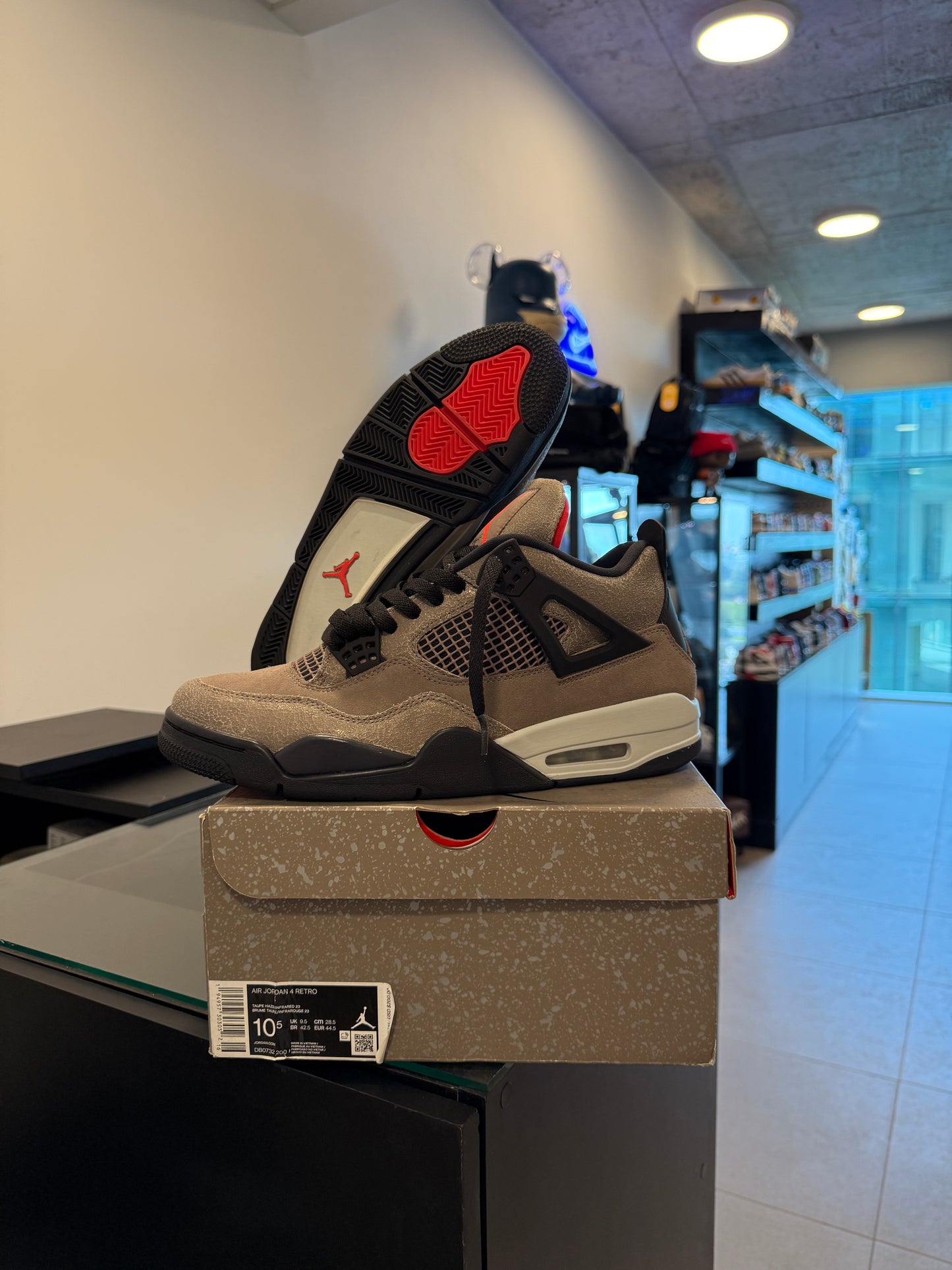 Jordan 4 Retro Taupe Haze