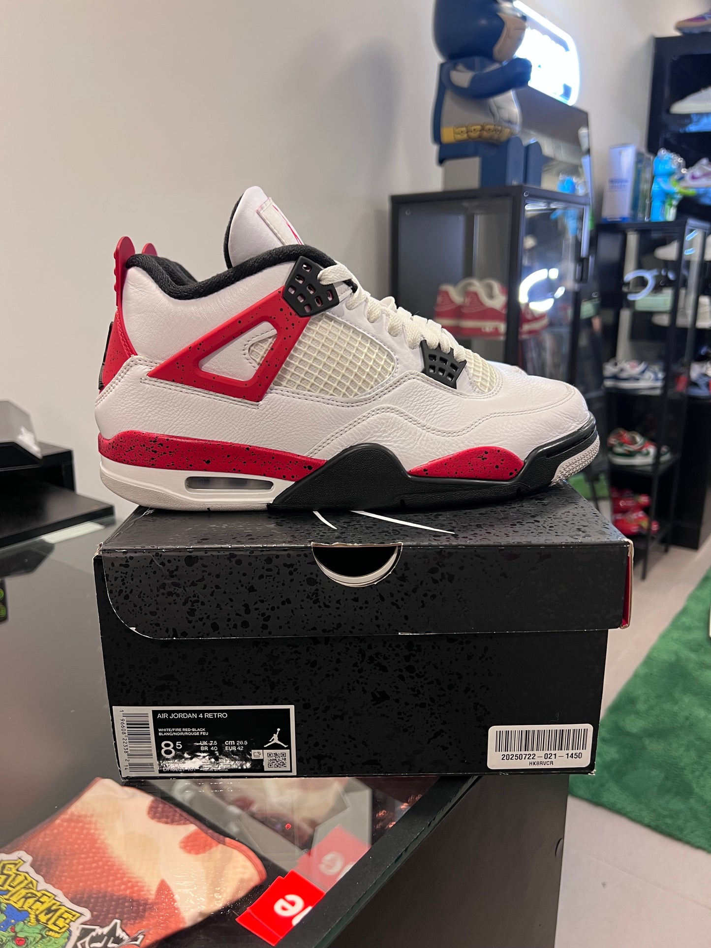 Jordan 4 Retro Red Cement