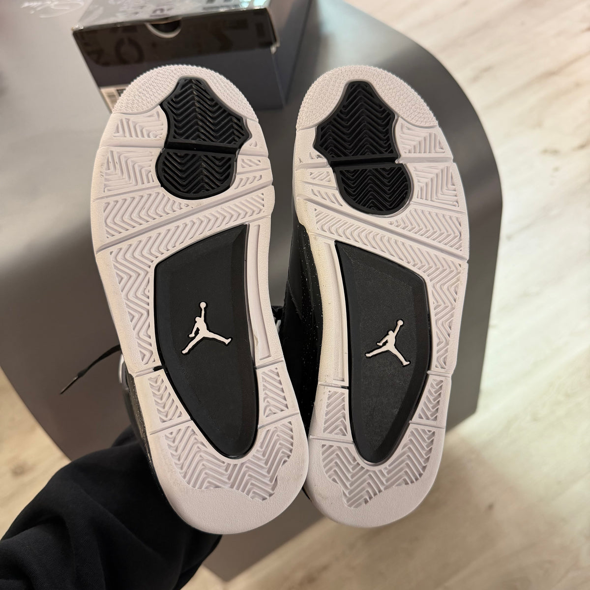 Jordan 4 Retro Fear (2024) (GS) — 3