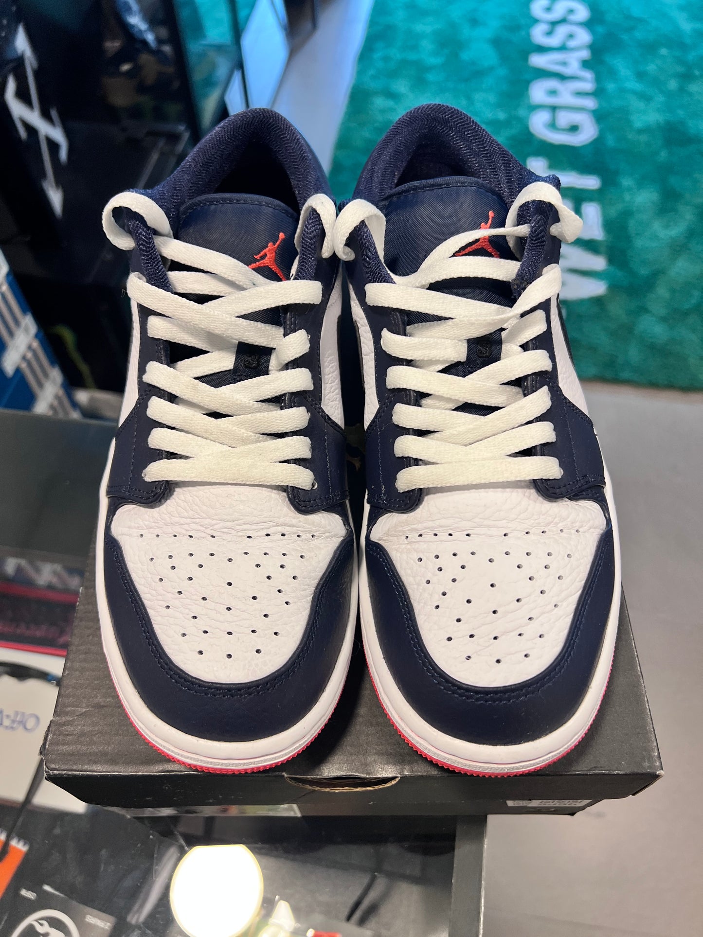 Jordan 1 Low
Obsidian Ember Glow
