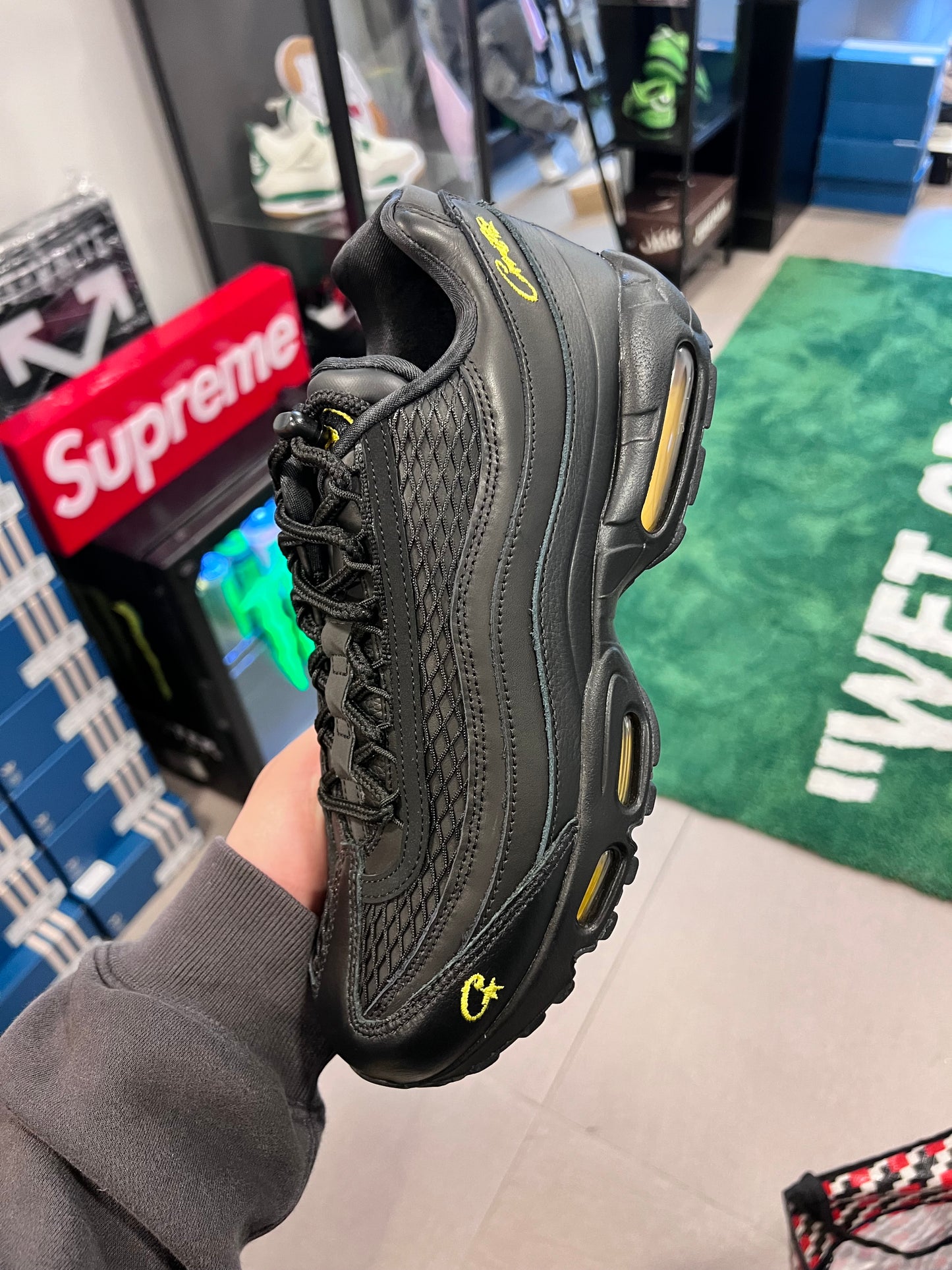 Nike Air Max 95
Corteiz Honey Black