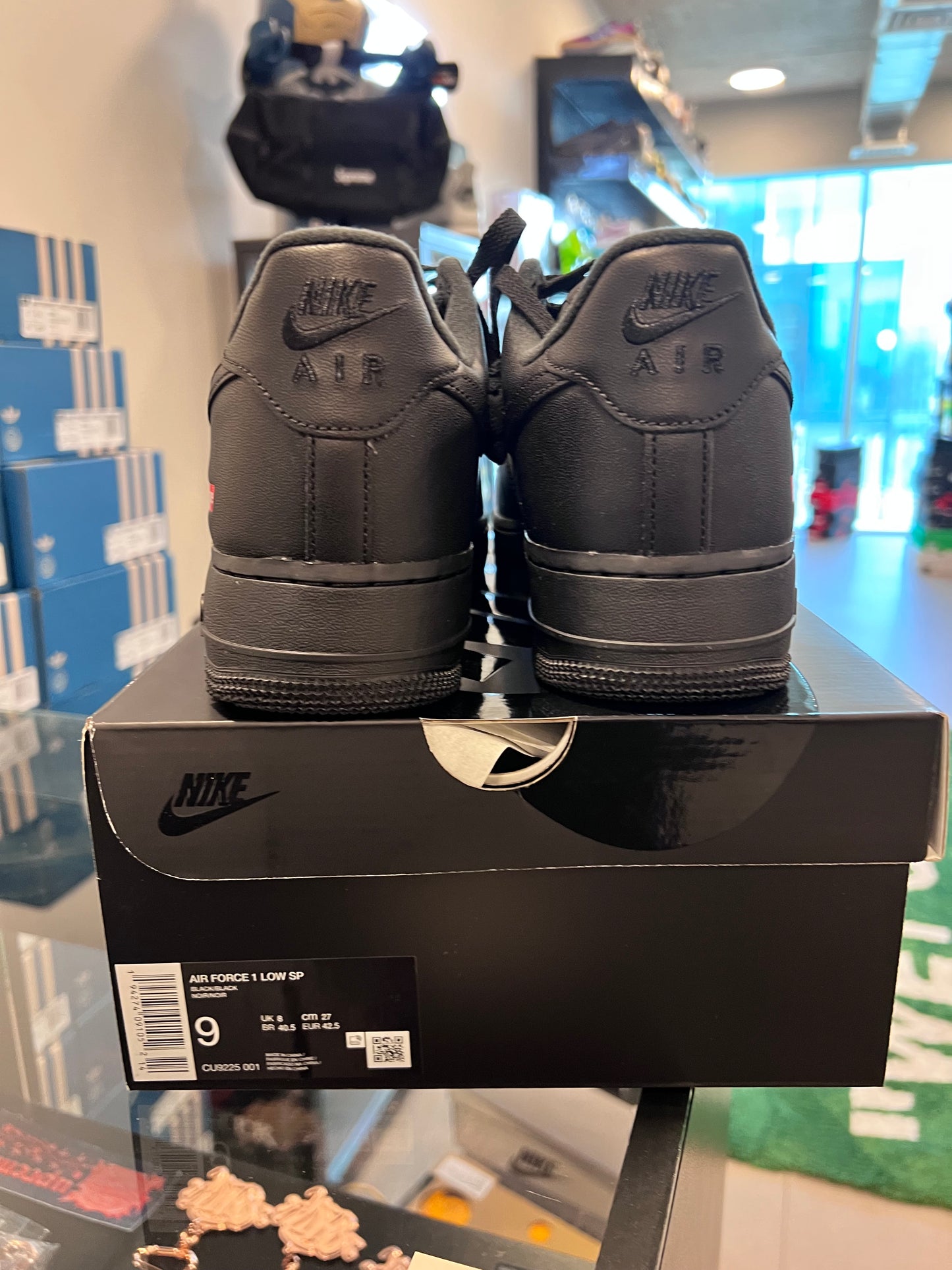 Nike Air Force 1 Low Supreme Black