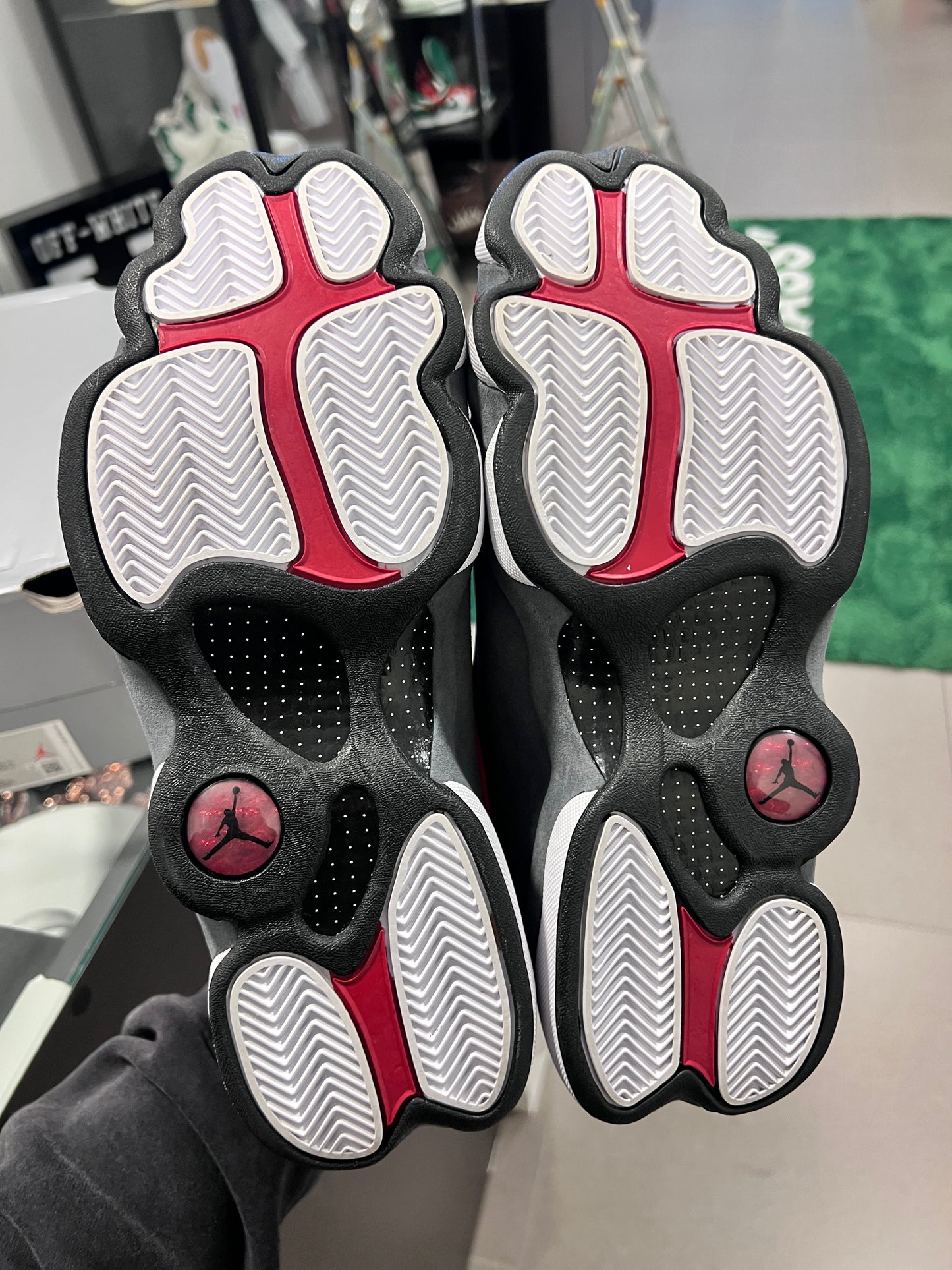 Jordan 13 Retro
Gym Red Flint Grey