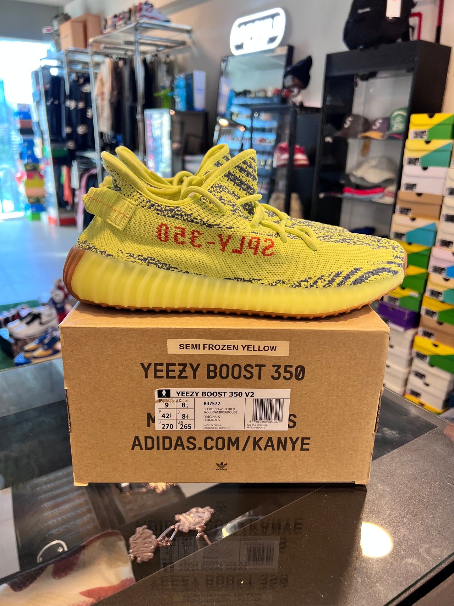 Adidas Yeezy Boost 350 v2 Semi Frozen Yellow