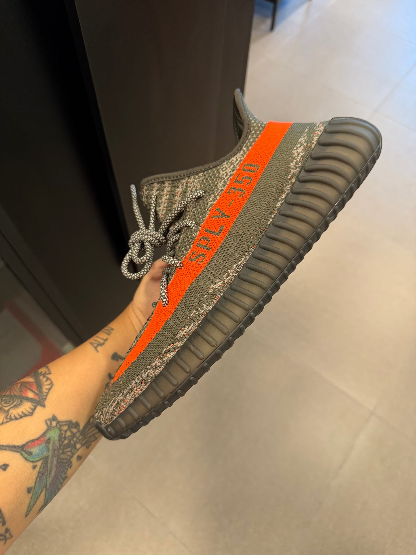 Adidas Yeezy Boost 350 V2 Carbon Beluga