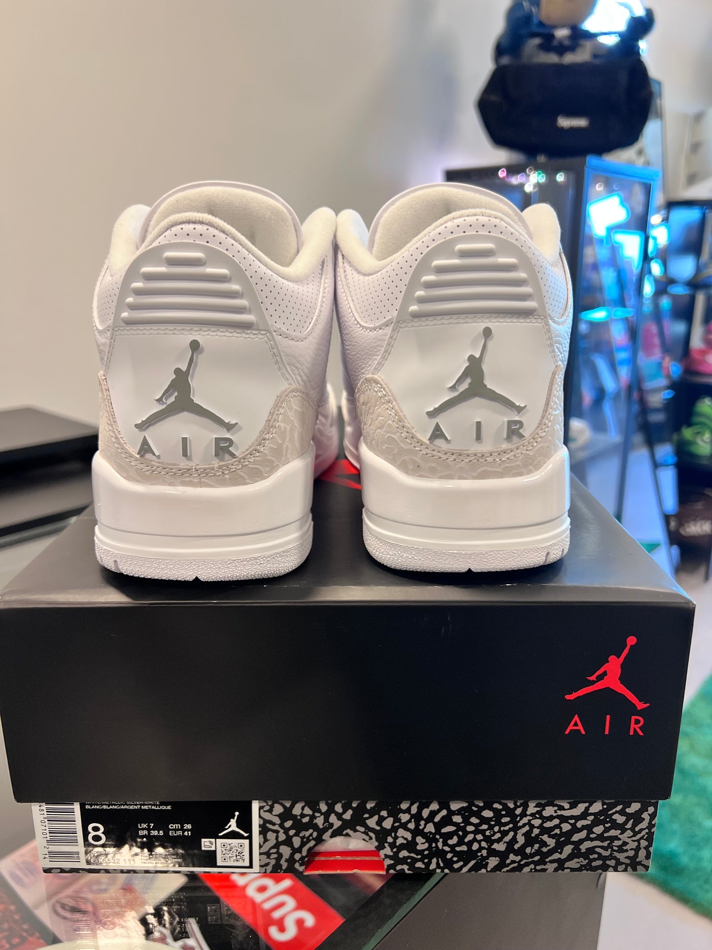 Jordan 3 Retro
Pure Money (2025)
