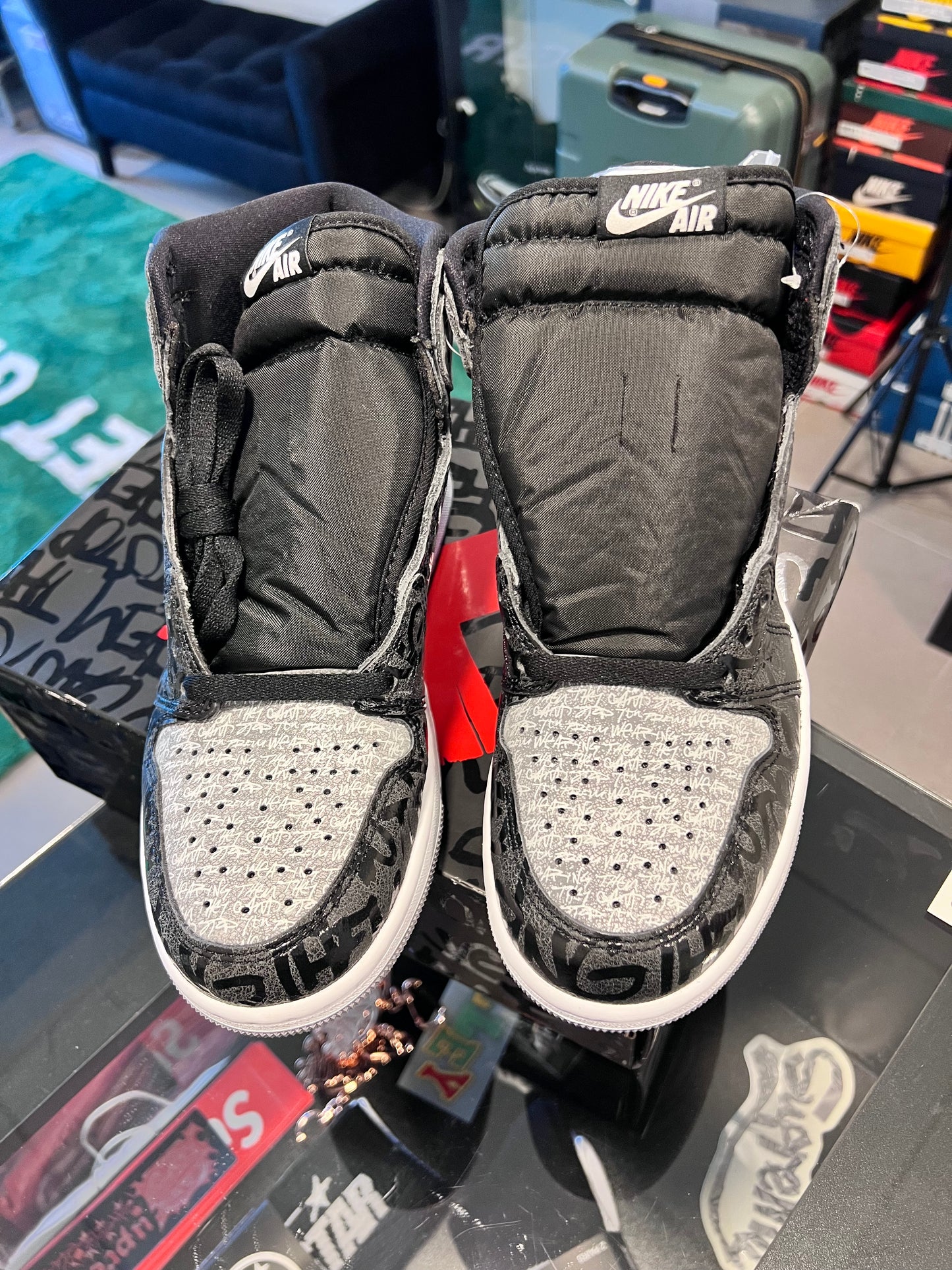 Jordan 1 Retro High OG
Rebellionaire