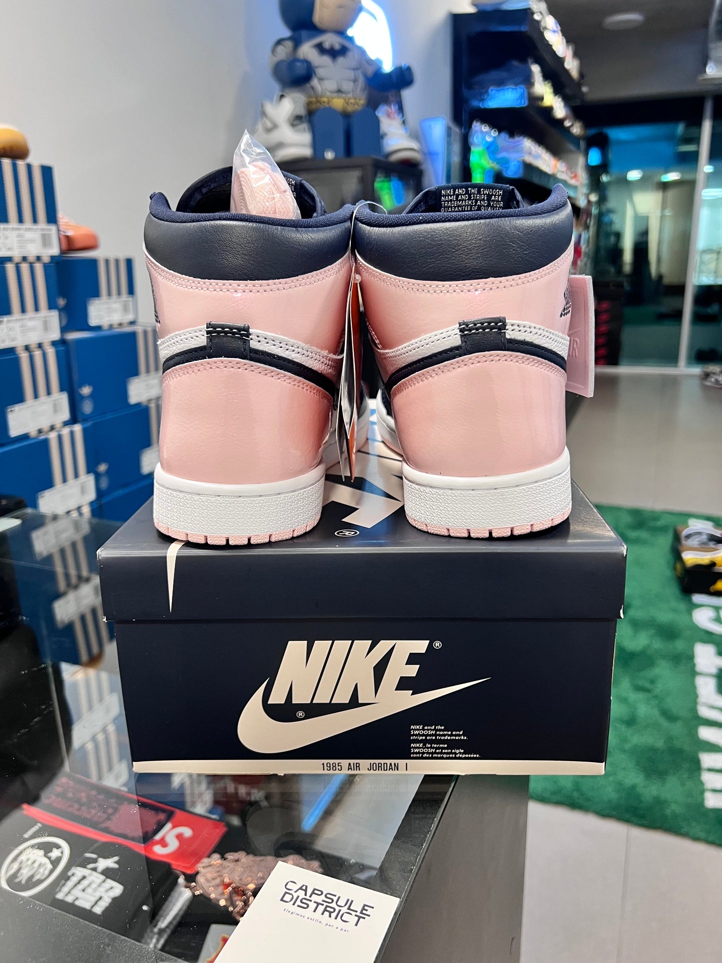 Jordan 1 Retro High OG
Atmosphere (Women's)