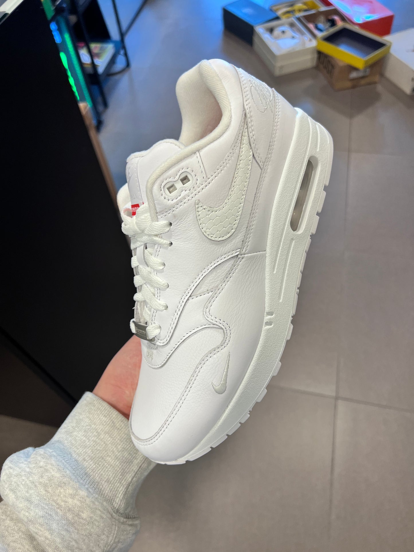 Nike Air Max 1 '87 SP
Supreme White