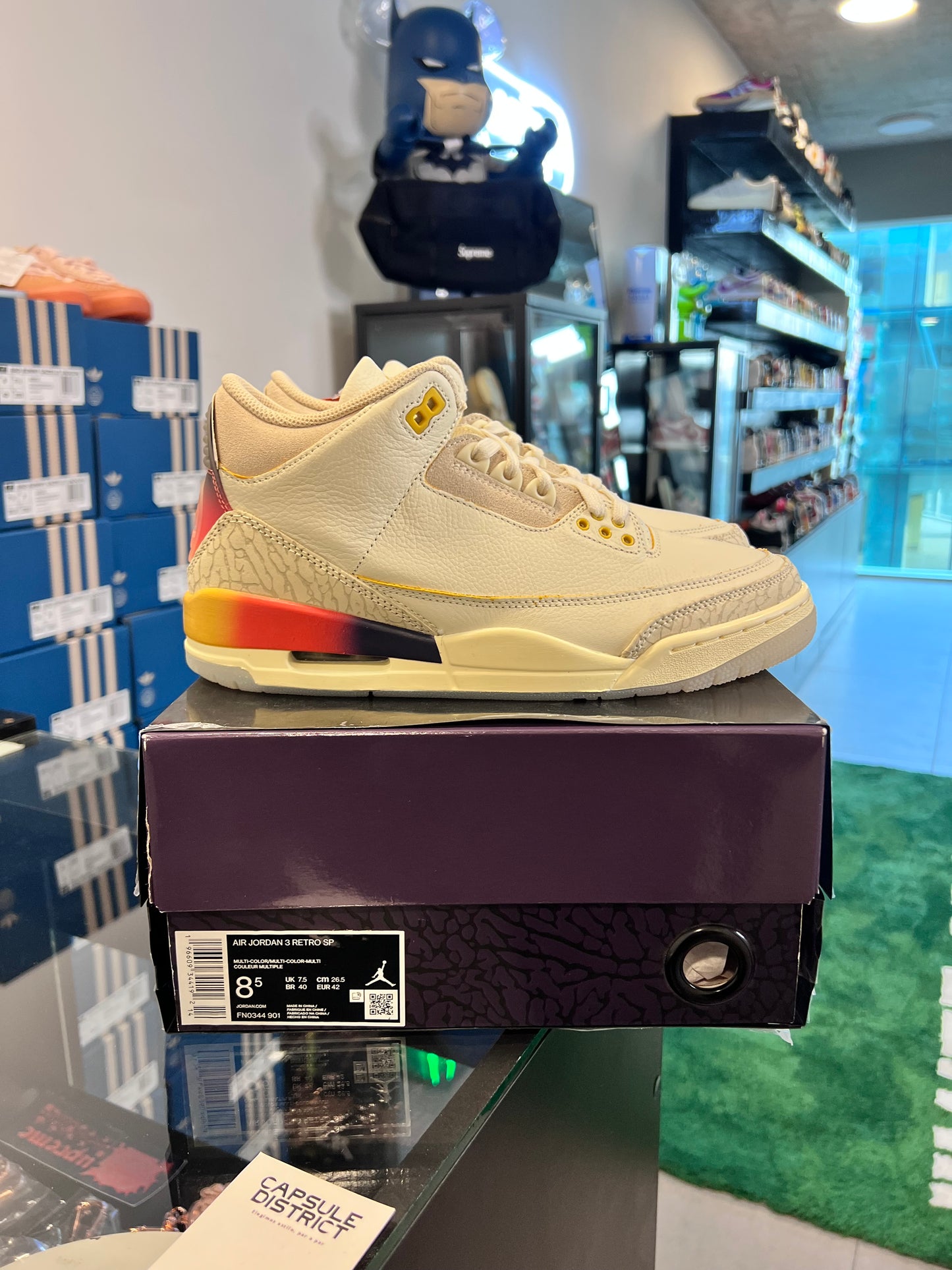 Jordan 3 Retro SP
J Balvin Medellín Sunset