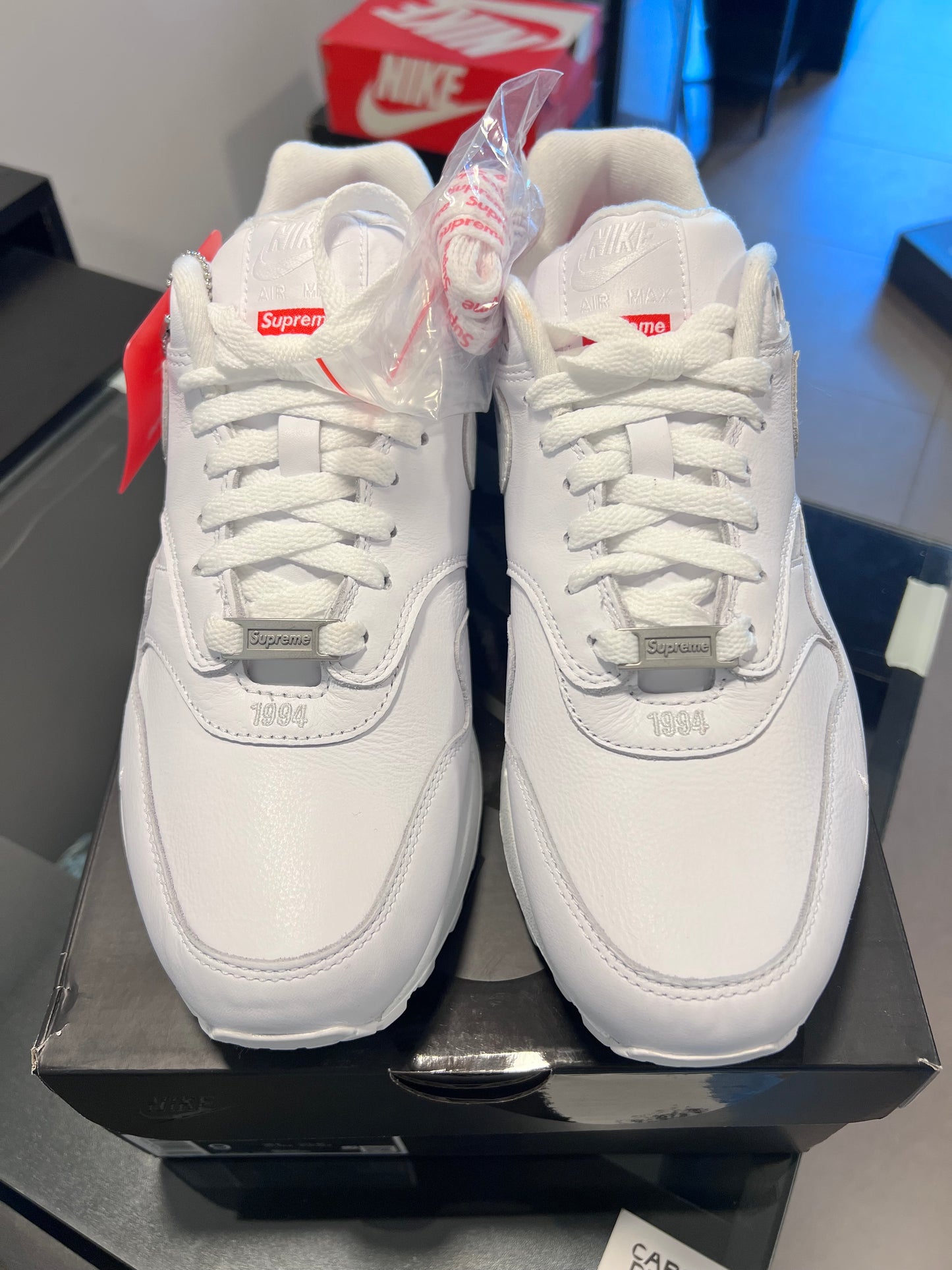 Nike Air Max 1 '87 SP
Supreme White