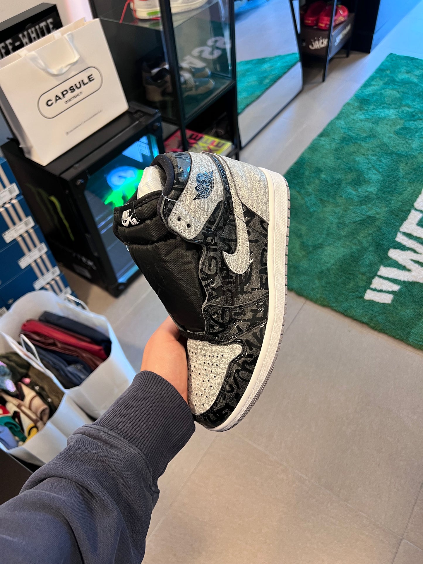 Jordan 1 Retro High OG
Rebellionaire