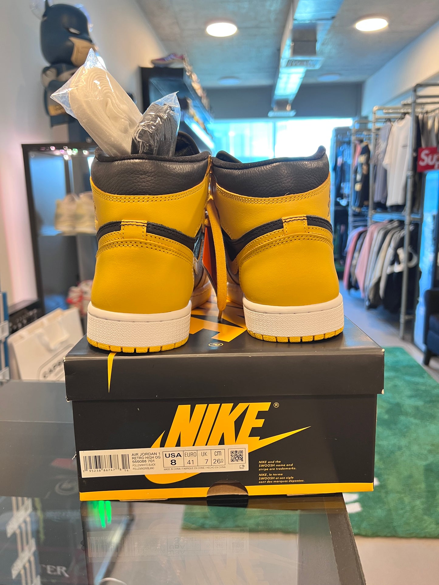 Jordan 1 Retro High
Pollen