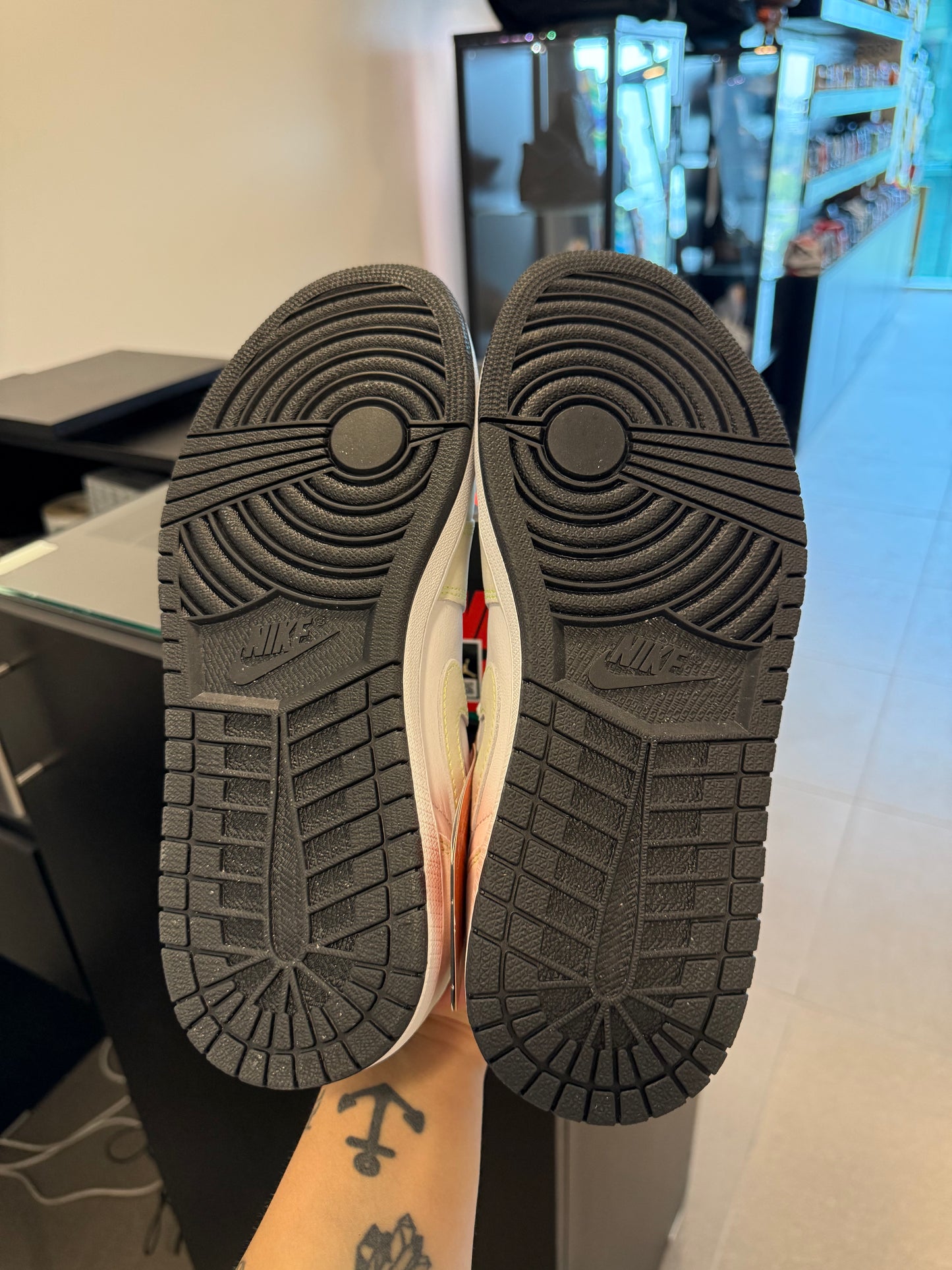 Jordan 1 Retro Low White Ghost Green Black