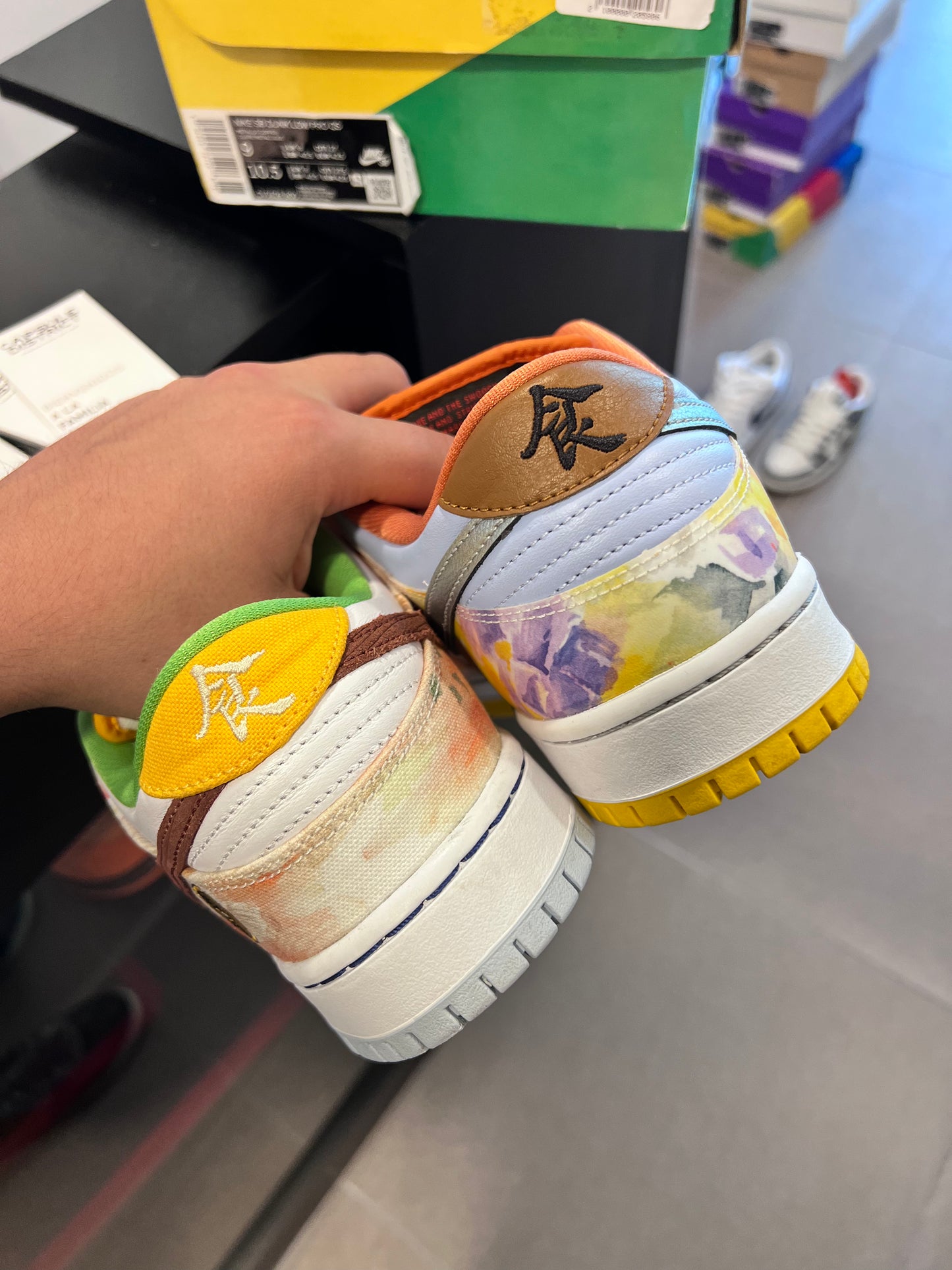 Nike SB Dunk Low Street Hawker (2021)