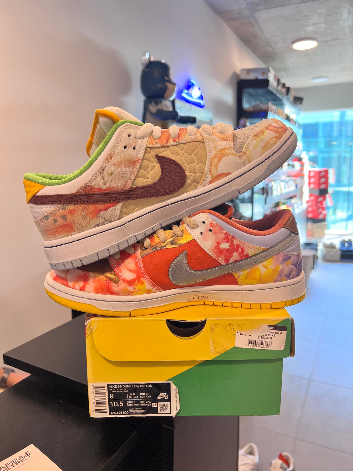 Nike SB Dunk Low Street Hawker (2021)