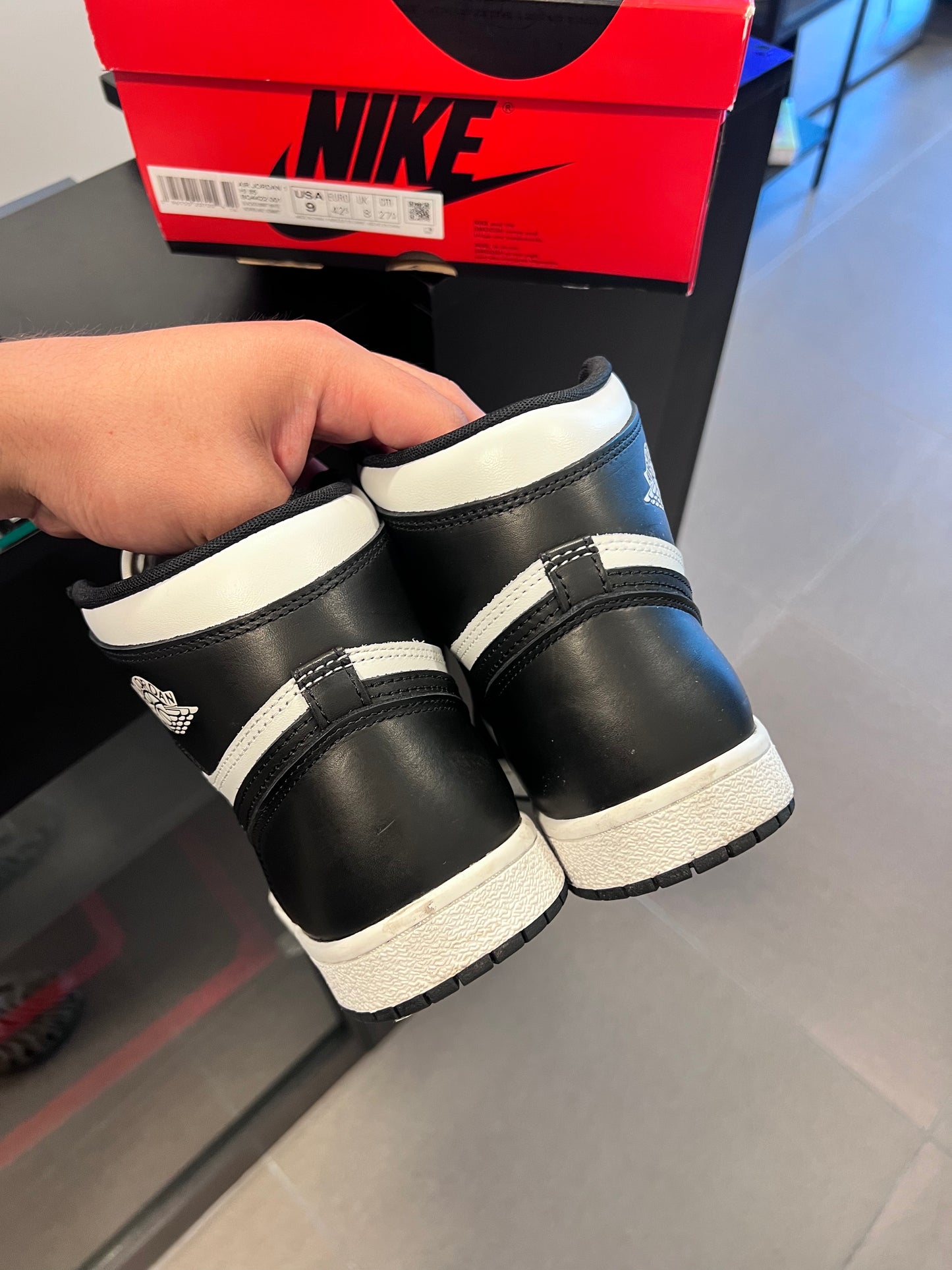 Jordan 1 Retro High '85
Black White (2023)