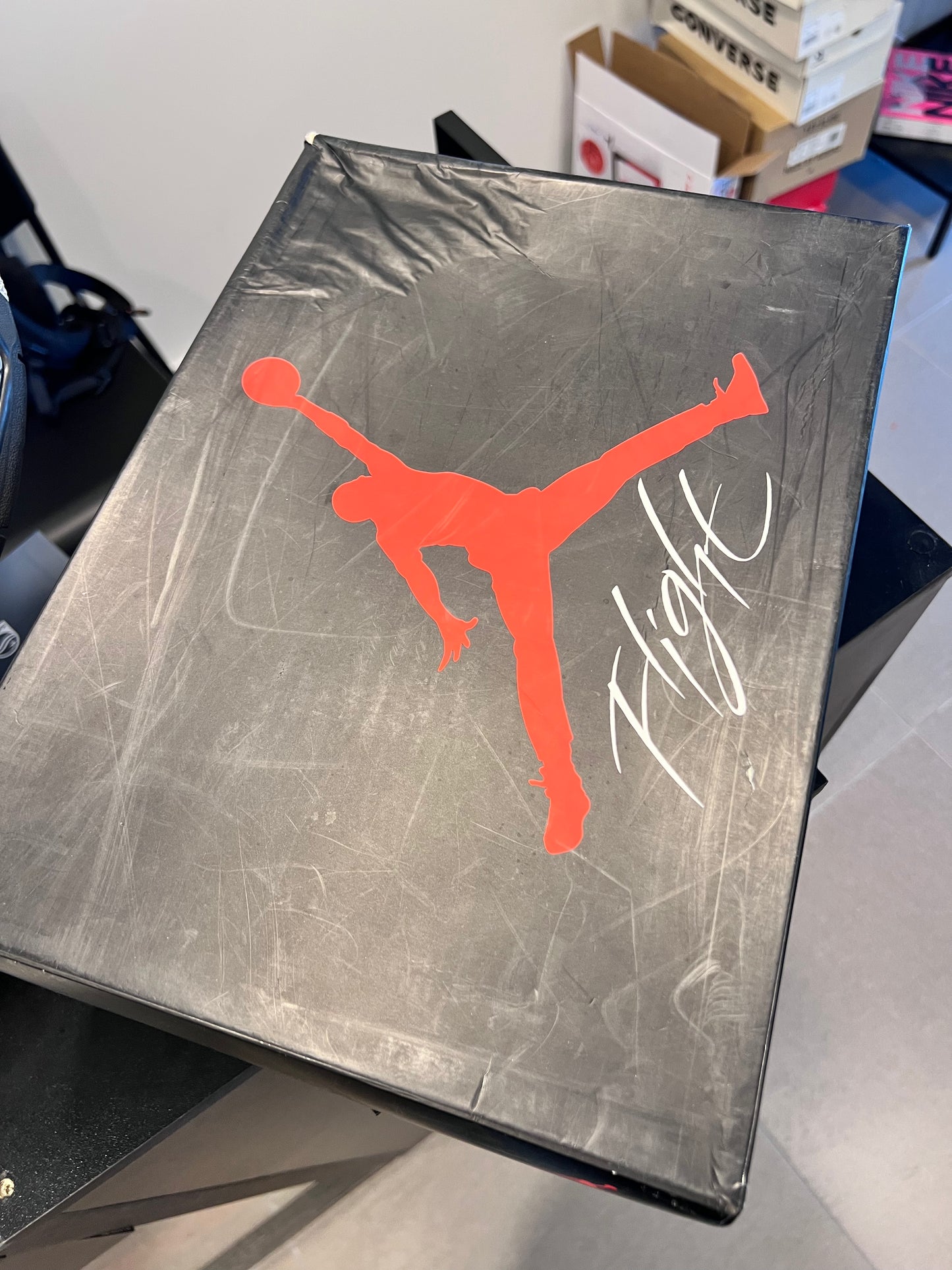 Jordan 4 Retro
White Cement (2016)