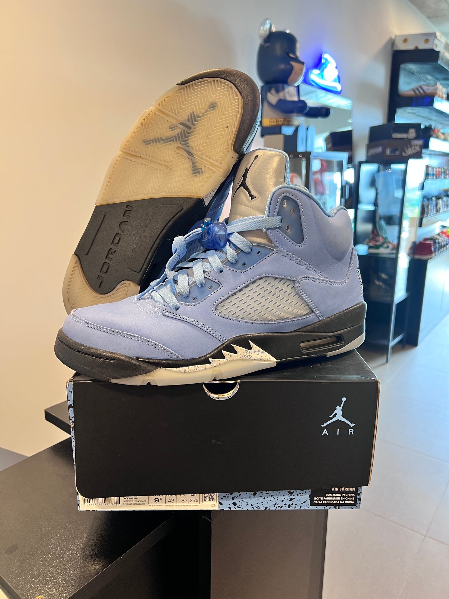 Jordan 5 Retro UNC University Blue