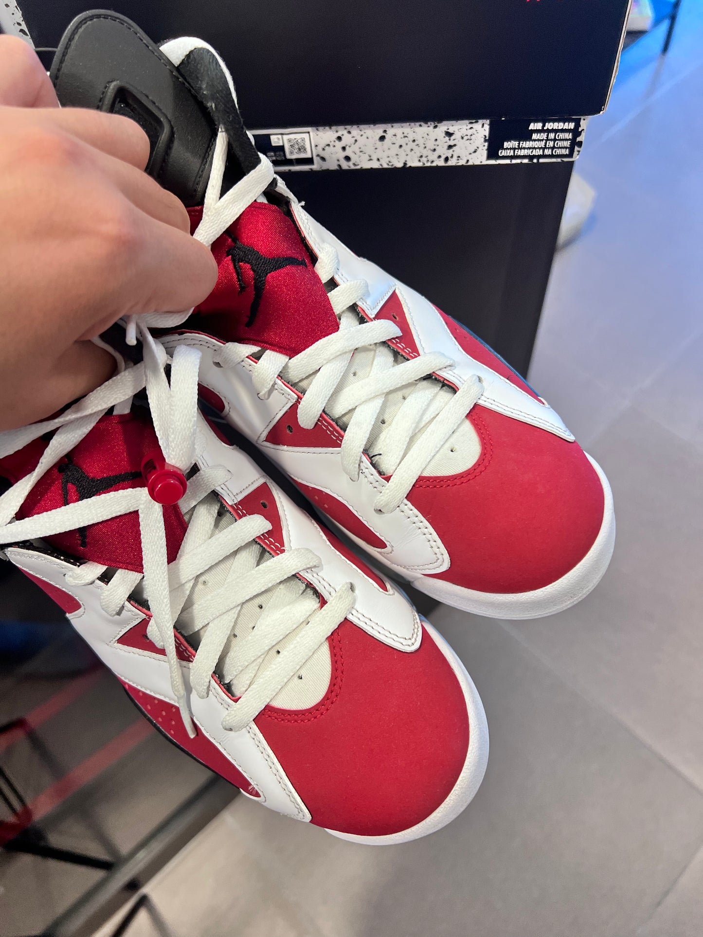 Jordan 6 Retro
Carmine (2021)