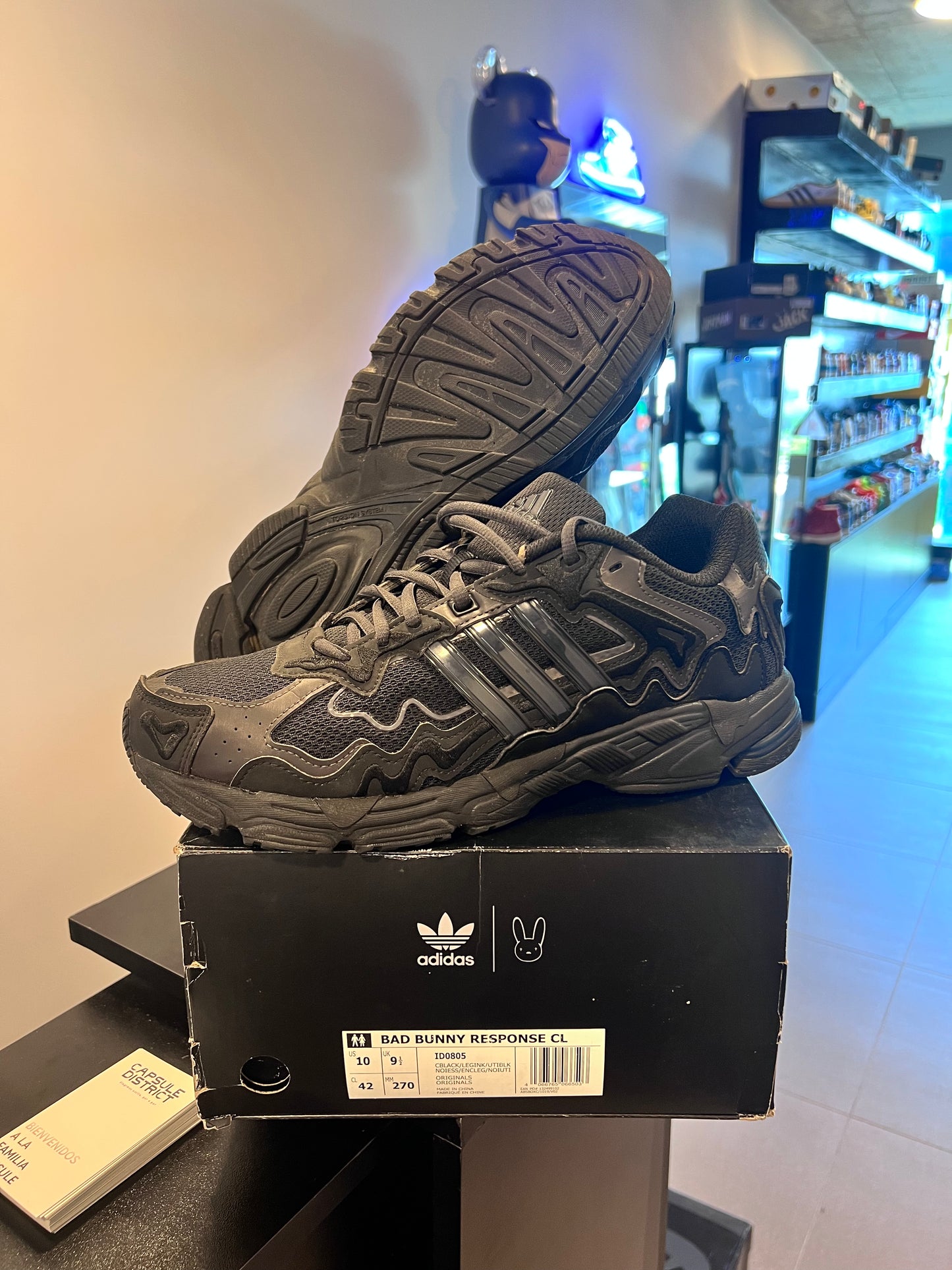 adidas Response CL
Bad Bunny Triple Black