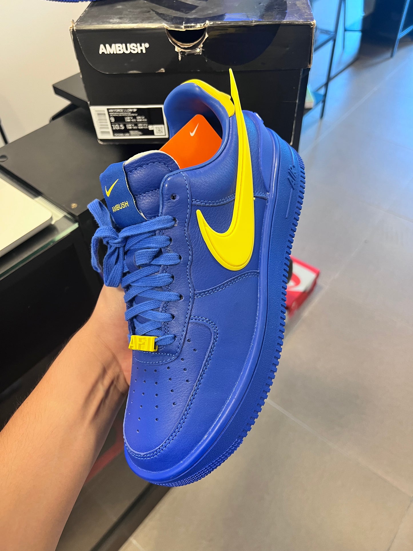 Nike Air Force 1 Low SP
AMBUSH Game Royal
