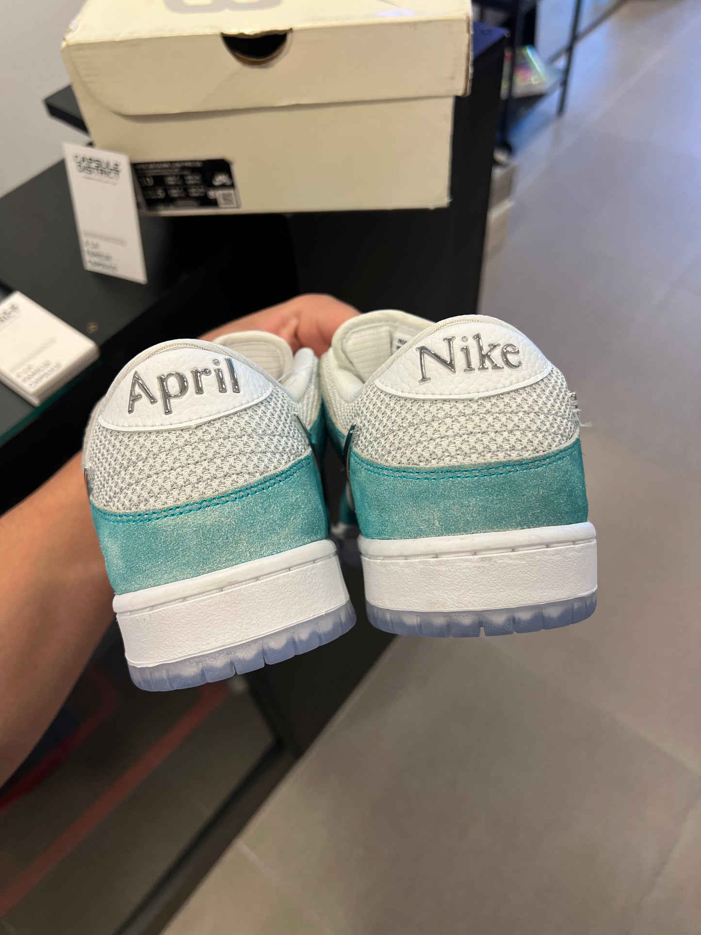 Nike SB Dunk Low
April Skateboards