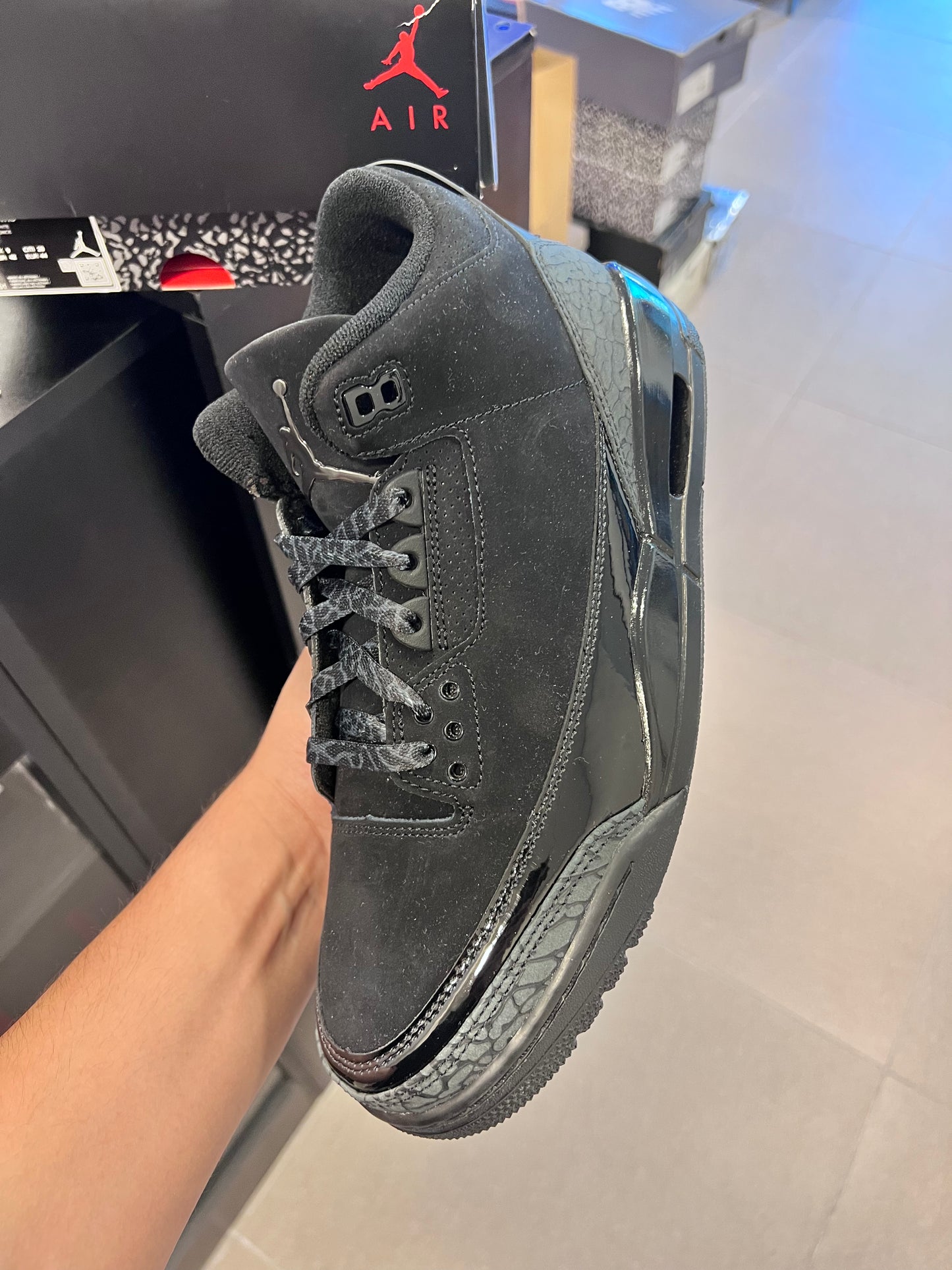 Jordan 3 Retro
Black Cat (2025)