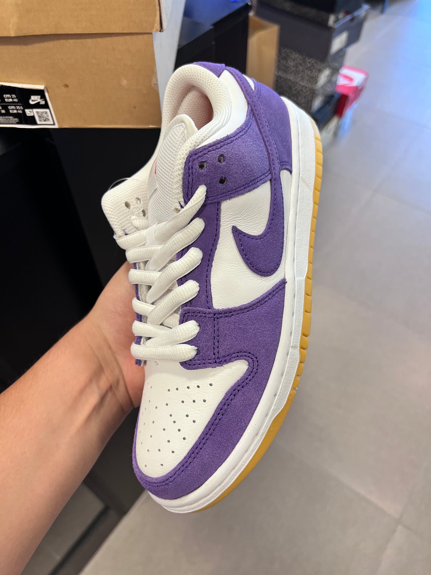 Nike SB Dunk Low Pro ISO
Orange Label Court Purple