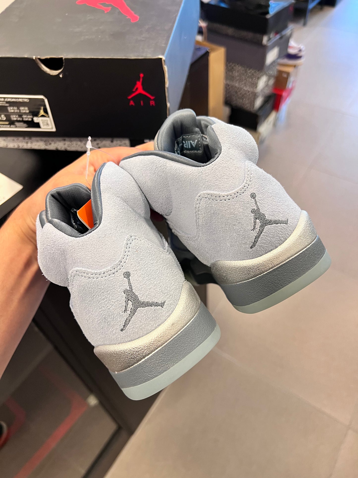 Jordan 5 Retro
Bluebird (Women's)