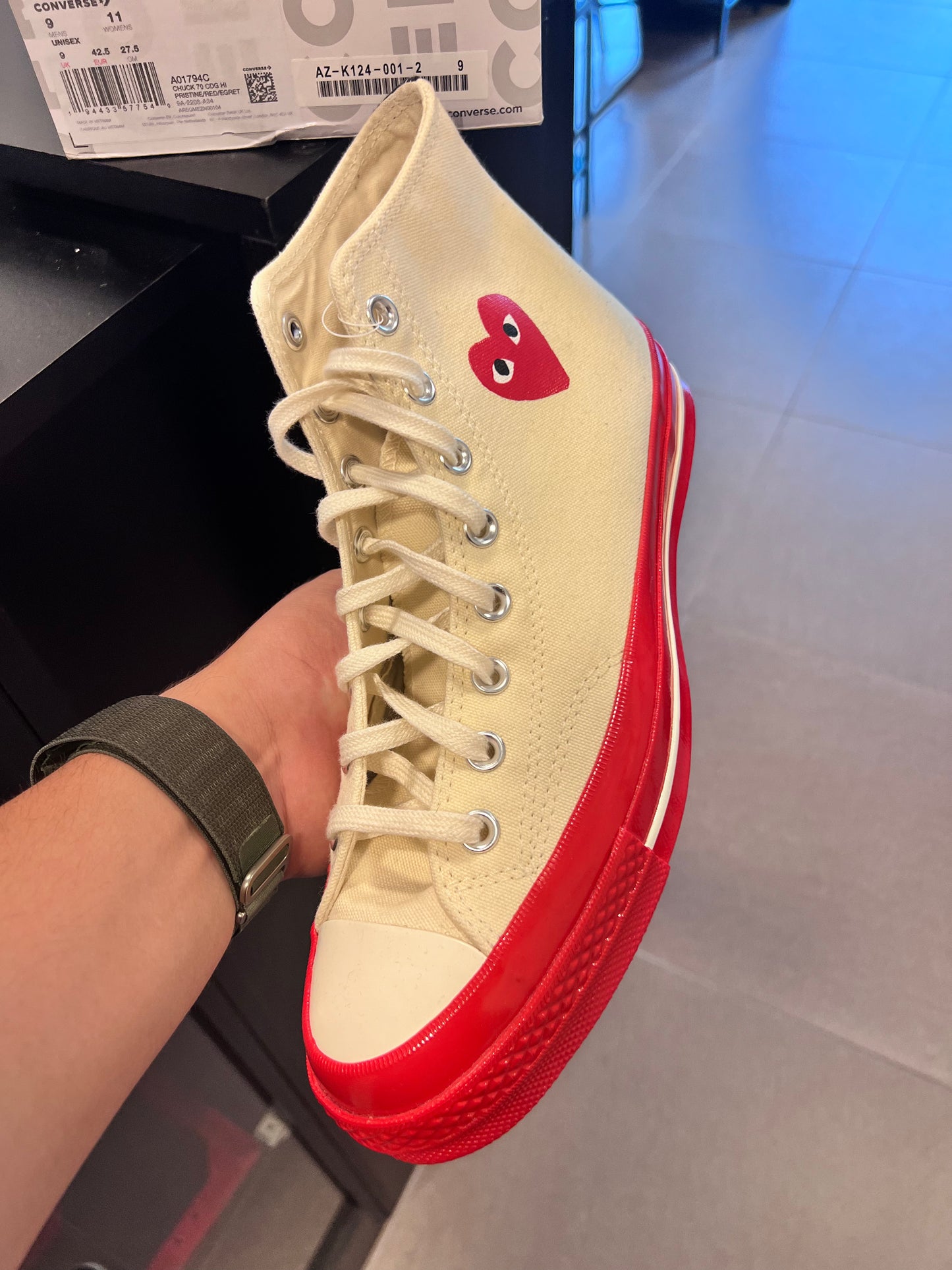 Converse Chuck Taylor All Star 70 Hi
Comme des Garcons PLAY Egret Red Midsole
