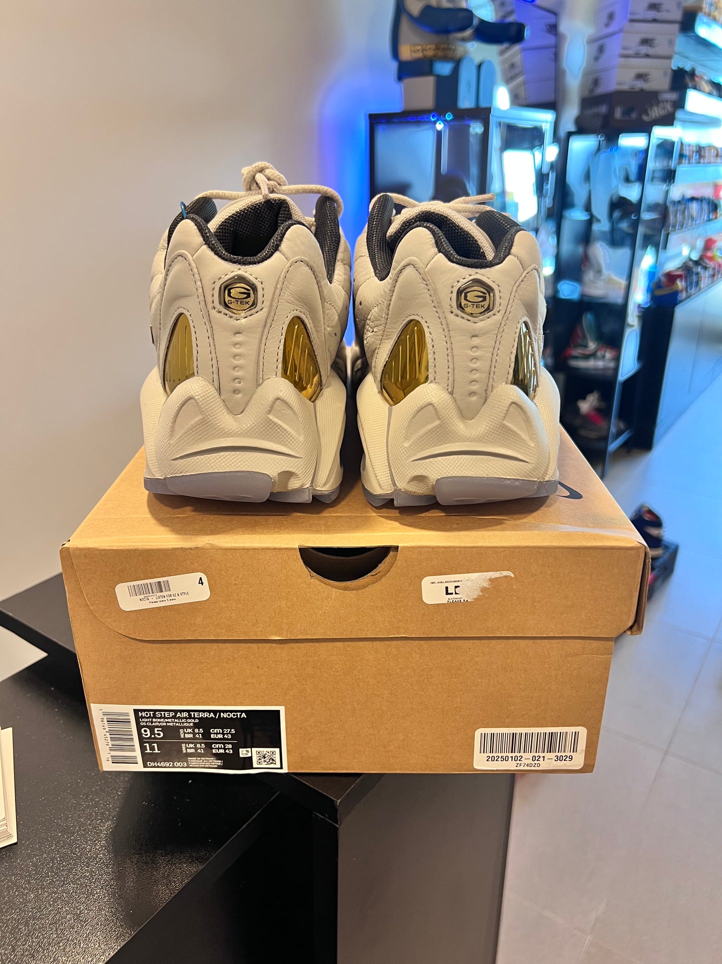 Nike Hot Step Air Terra
Drake NOCTA Champagne