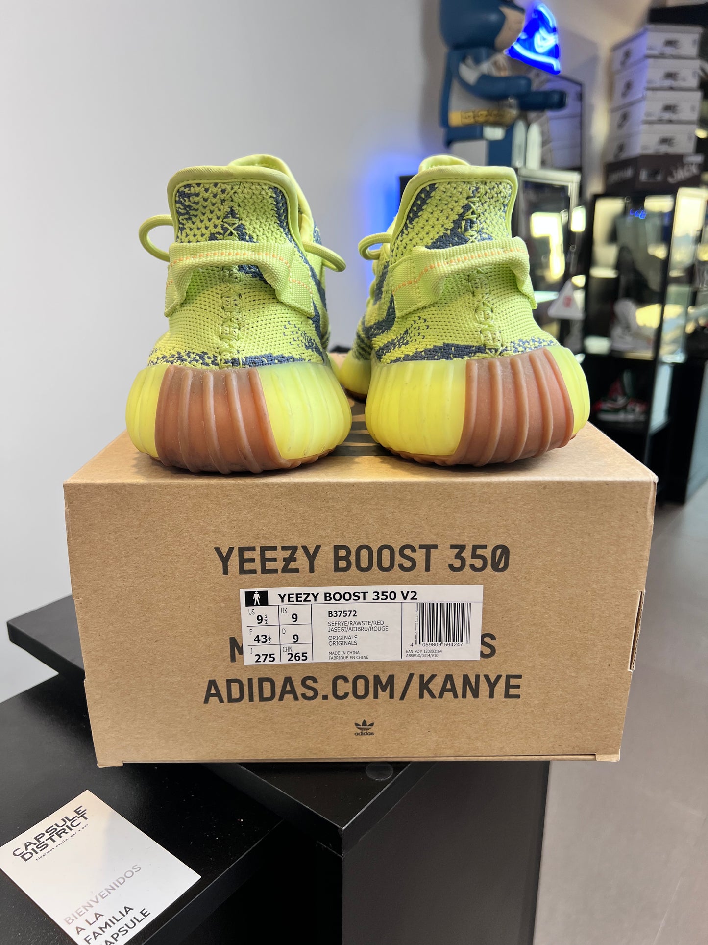 Adidas Yeezy Boost 350V2 Semi Frozen Yellow
