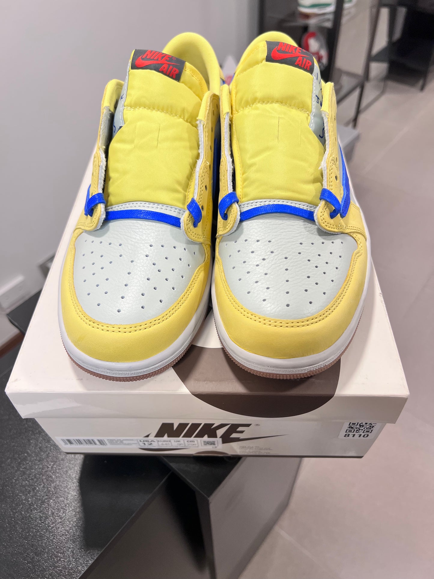 Jordan 1 Retro Low OG SP
Travis Scott Canary (Women's)