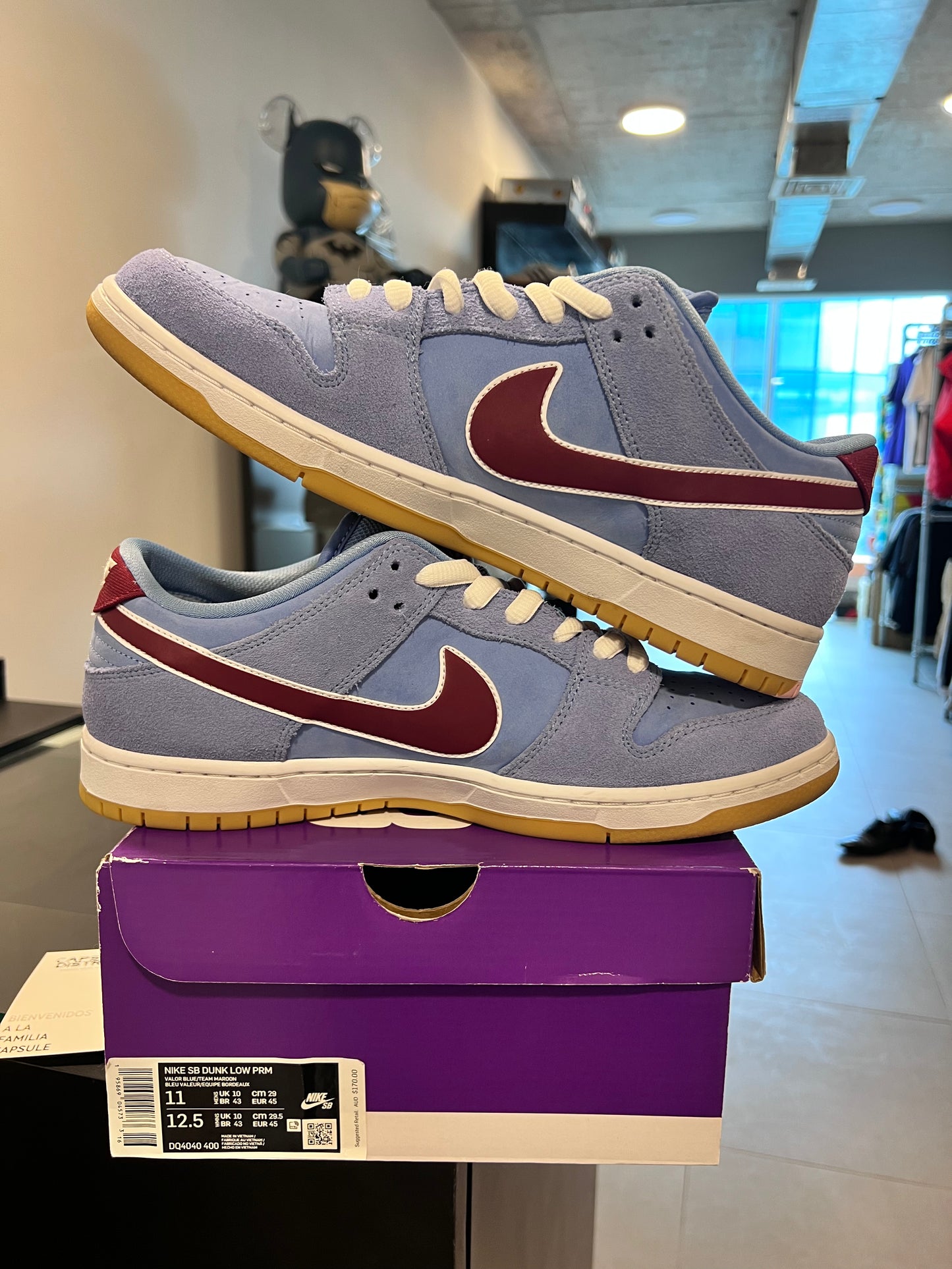 Nike SB Dunk Low Philadelphia Phillies