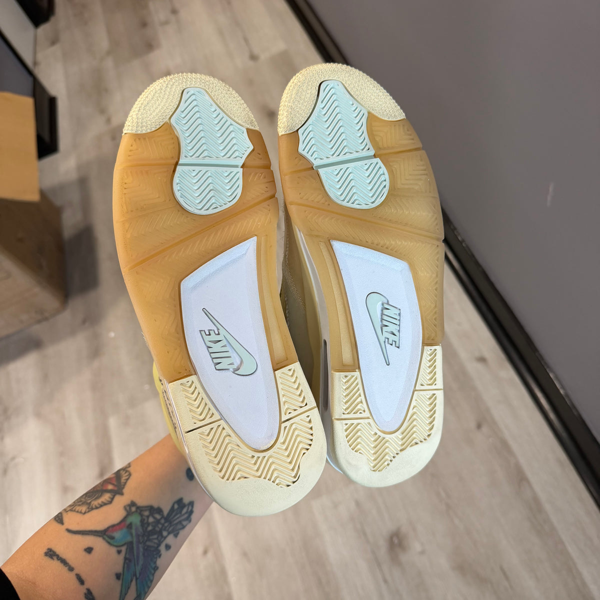 Jordan 4 Retro Off-White Sail (WMNS) — 3