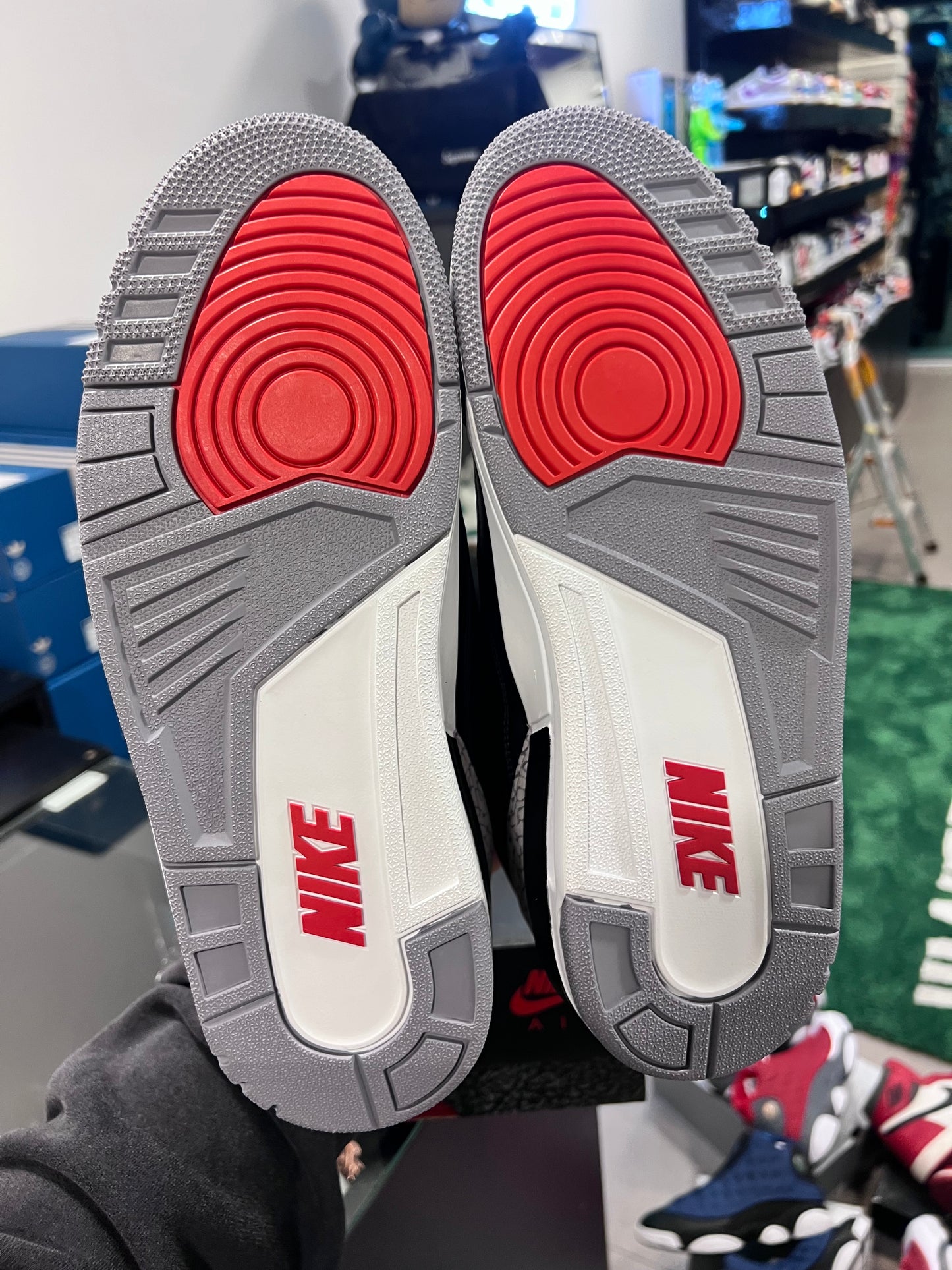Jordan 3 Retro OG
Black Cement (2024)