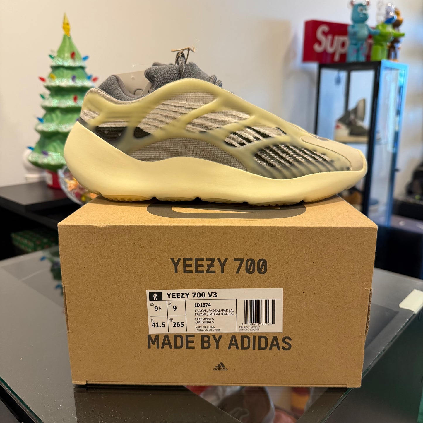 Adidas Yeezy 700 V3 Fade Salt (USADA)
