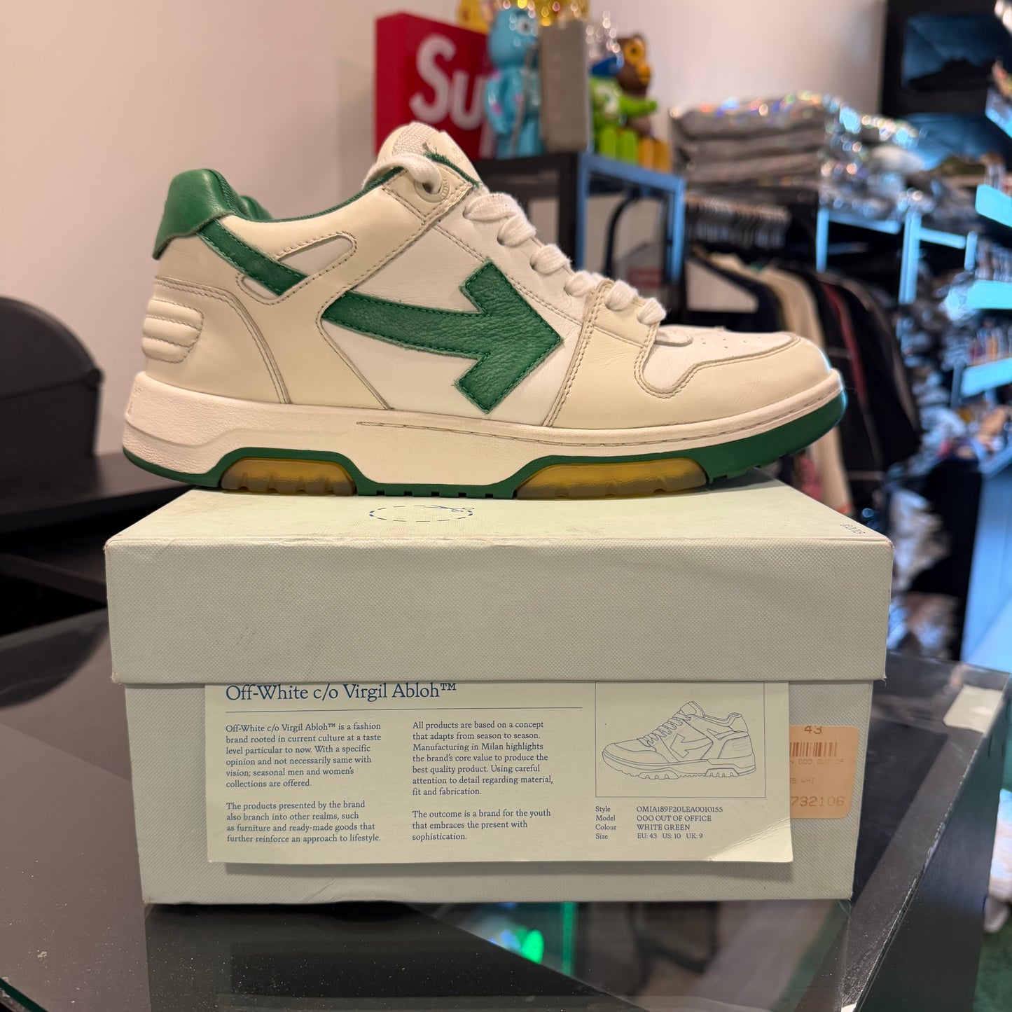 Out Of Office "OOO" Low White Green (USADA)