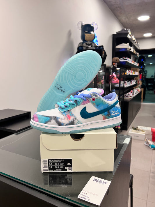 Nike SB Dunk Low Futura Laboratories Bleached Aqua