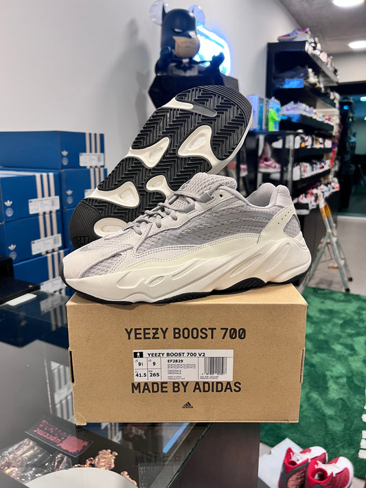 adidas Yeezy Boost 700 V2
Static