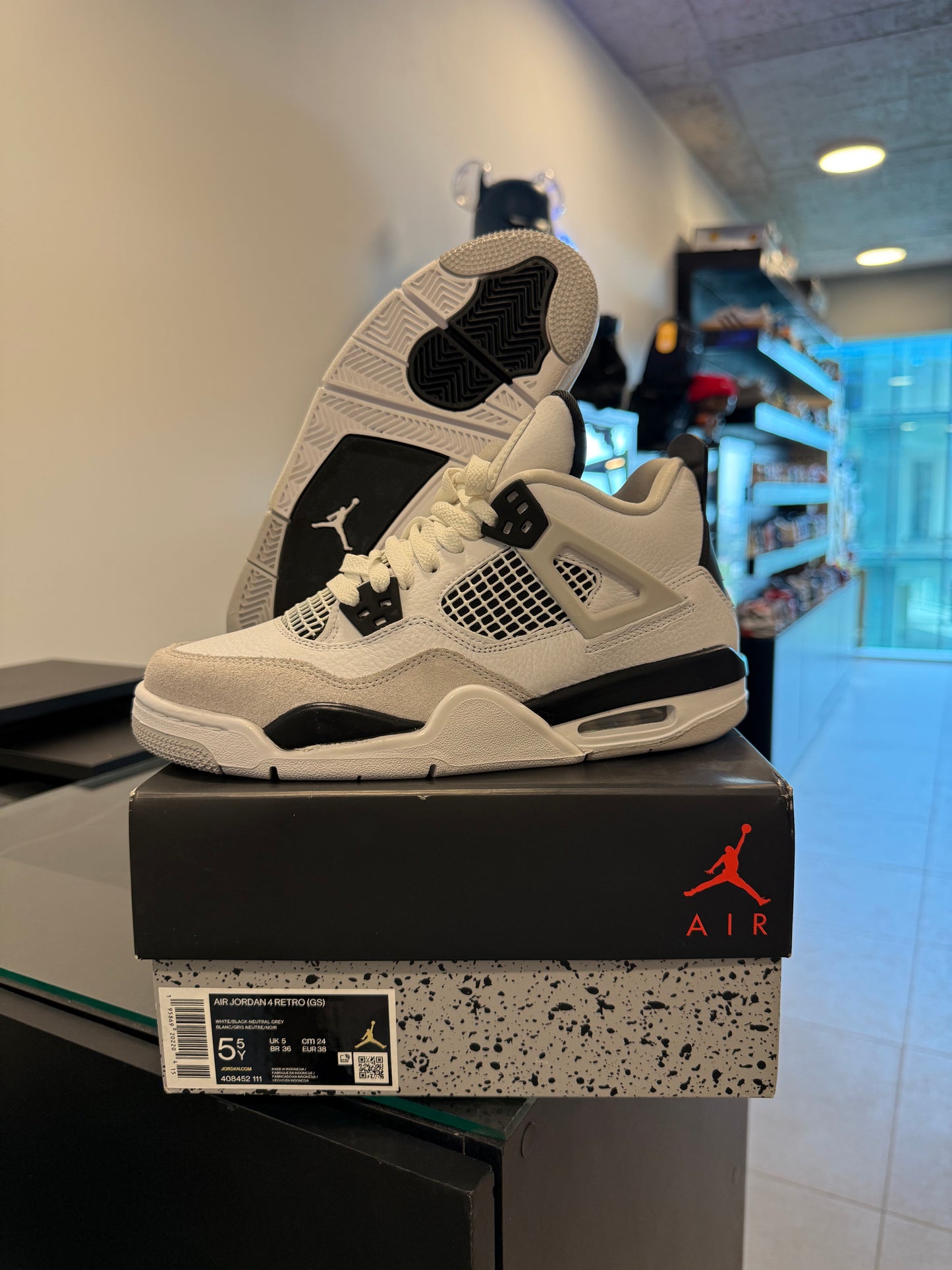 Jordan Retro 4 Military Black (GS)