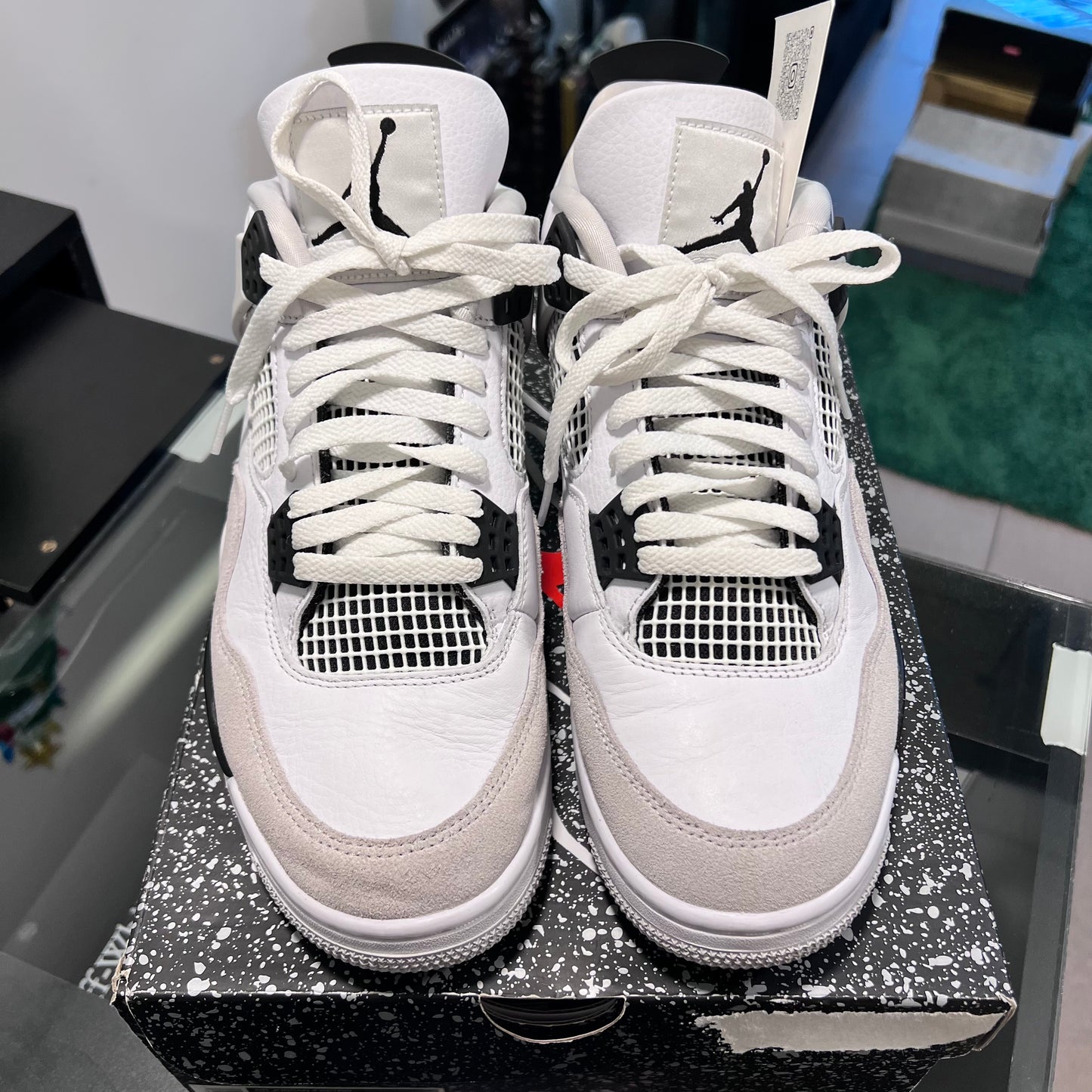 Jordan 4 Retro
Military Black (USADA)