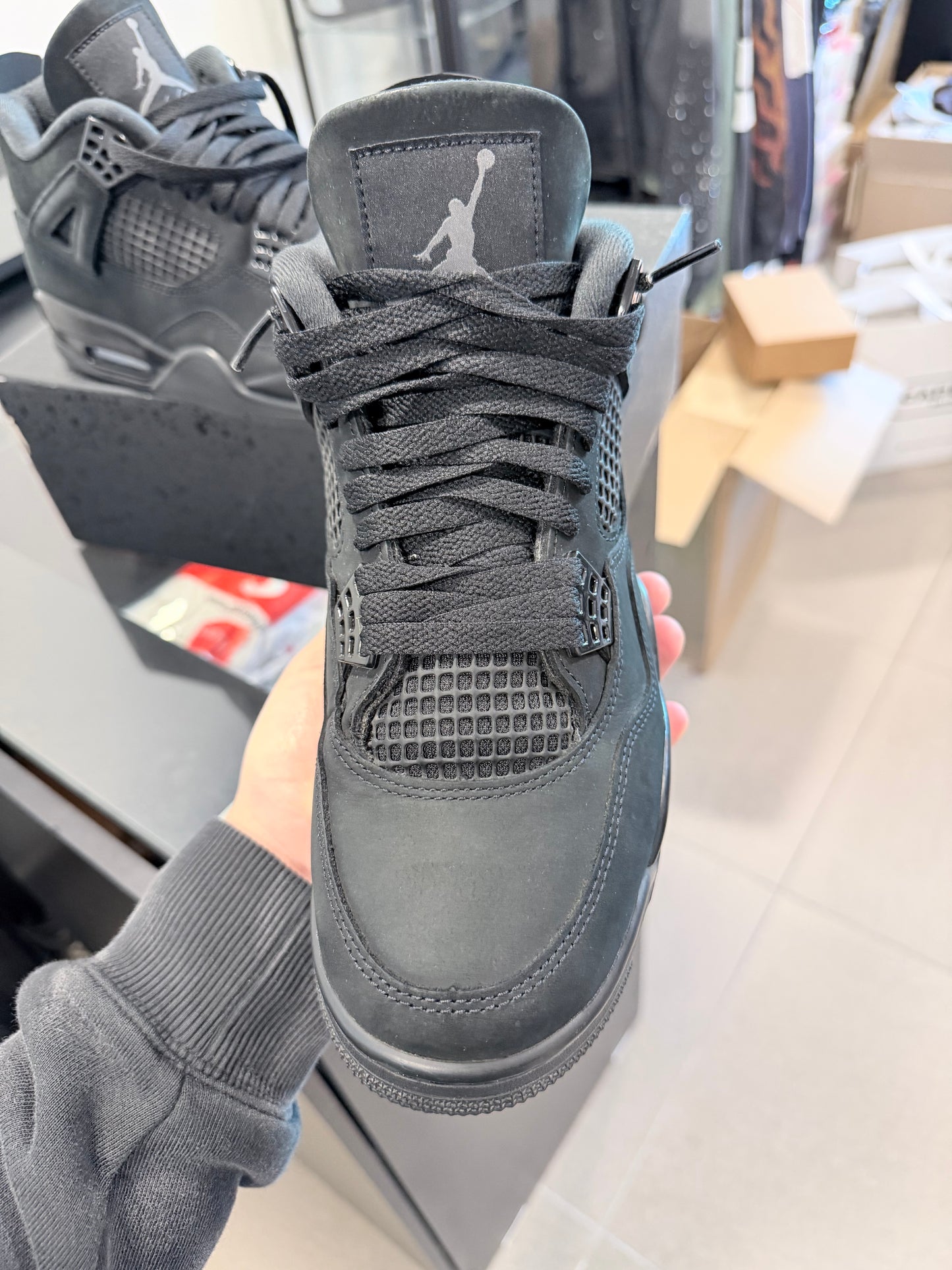 Jordan 4 Retro Black Cat 2025 (USADA)